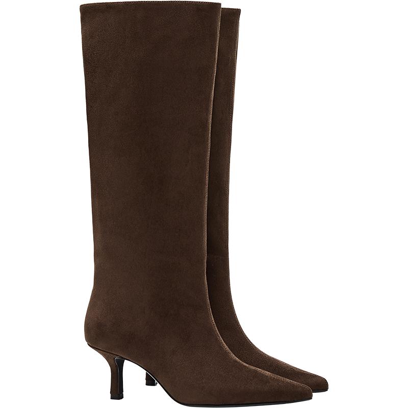 Kitten heel boots — Brown