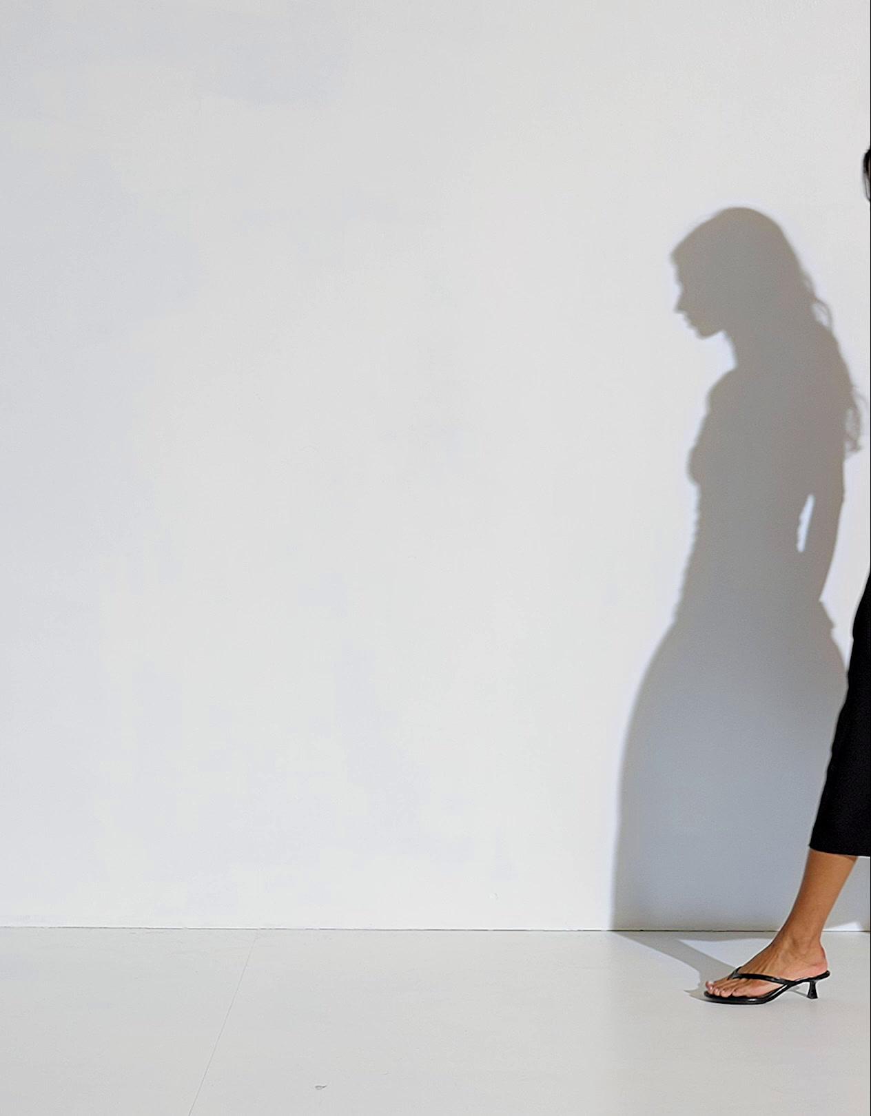 Asimetrik puantiye desenli top - Görsel 36