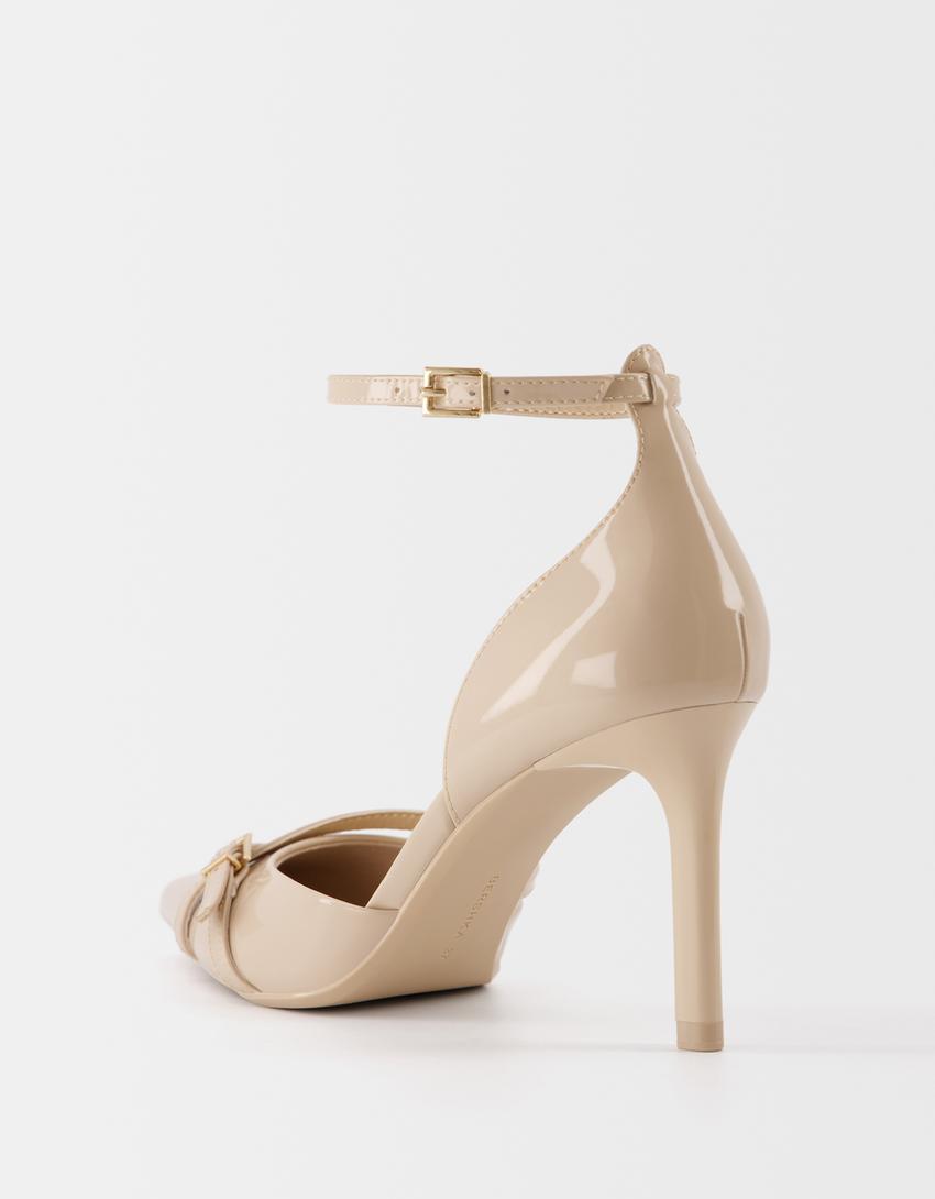 حذاء بكعب عال وأبازيم-بيج