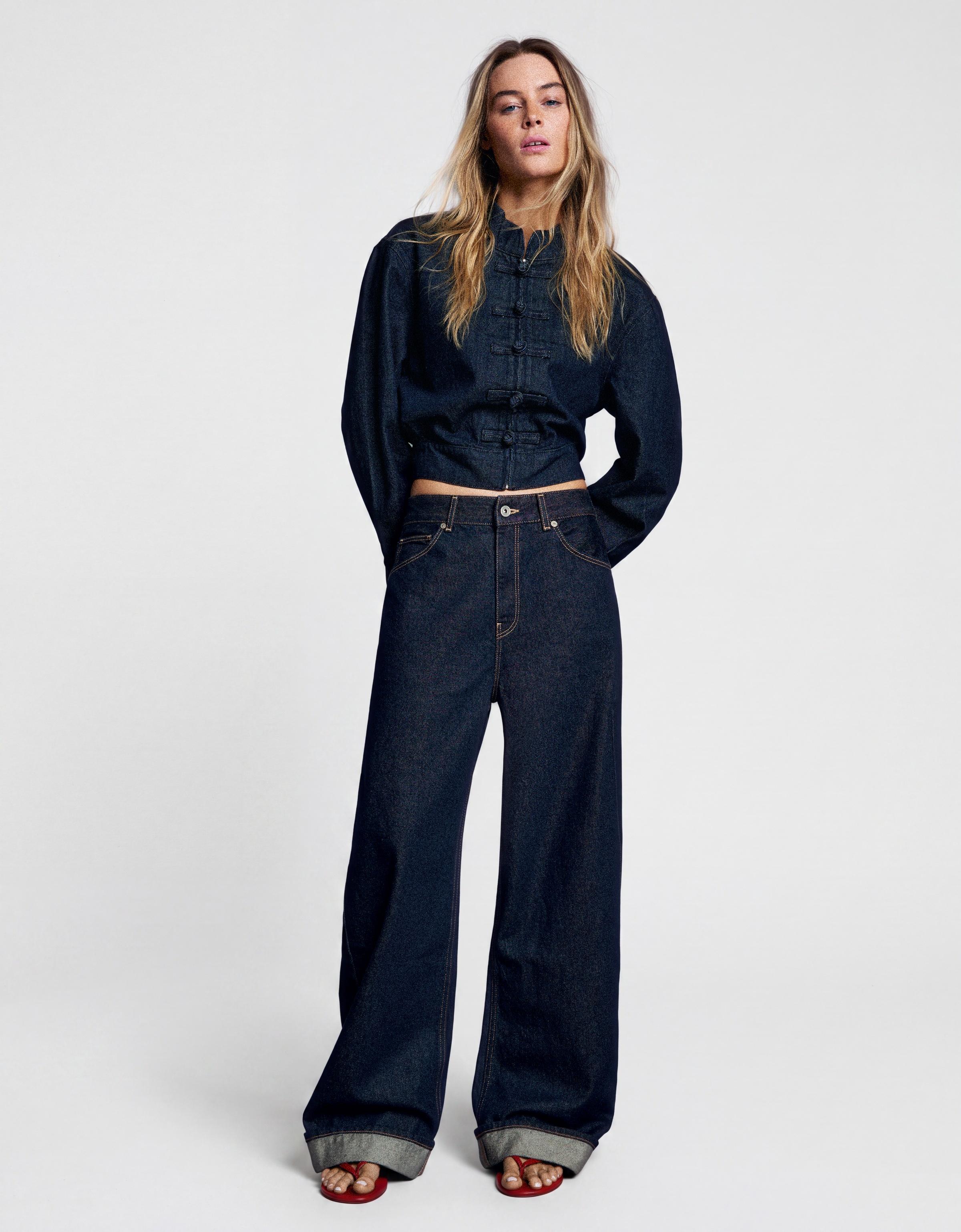Ripped balloon fit jeans with back buckle — Navy