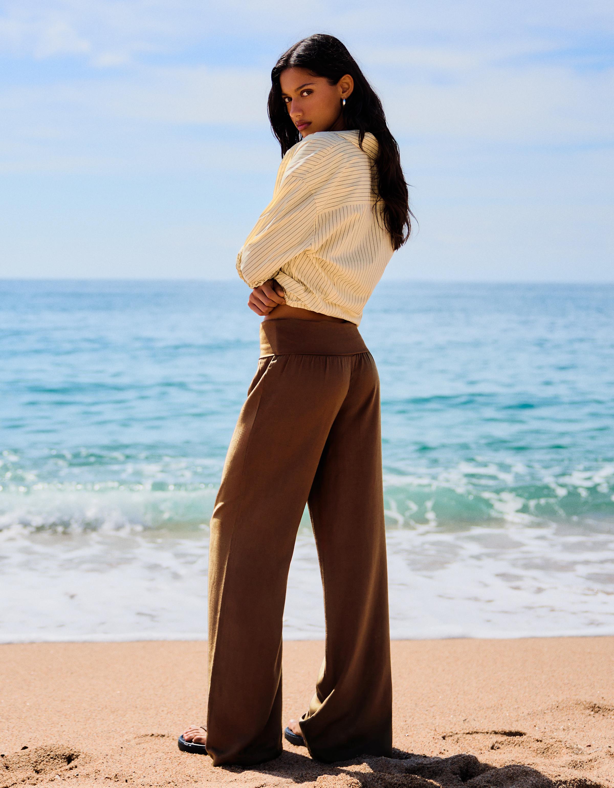 Turn-up waist trousers — Brown