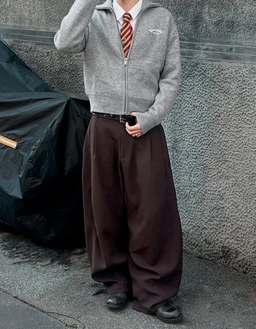 Chaqueta cremallera bordado-Gris