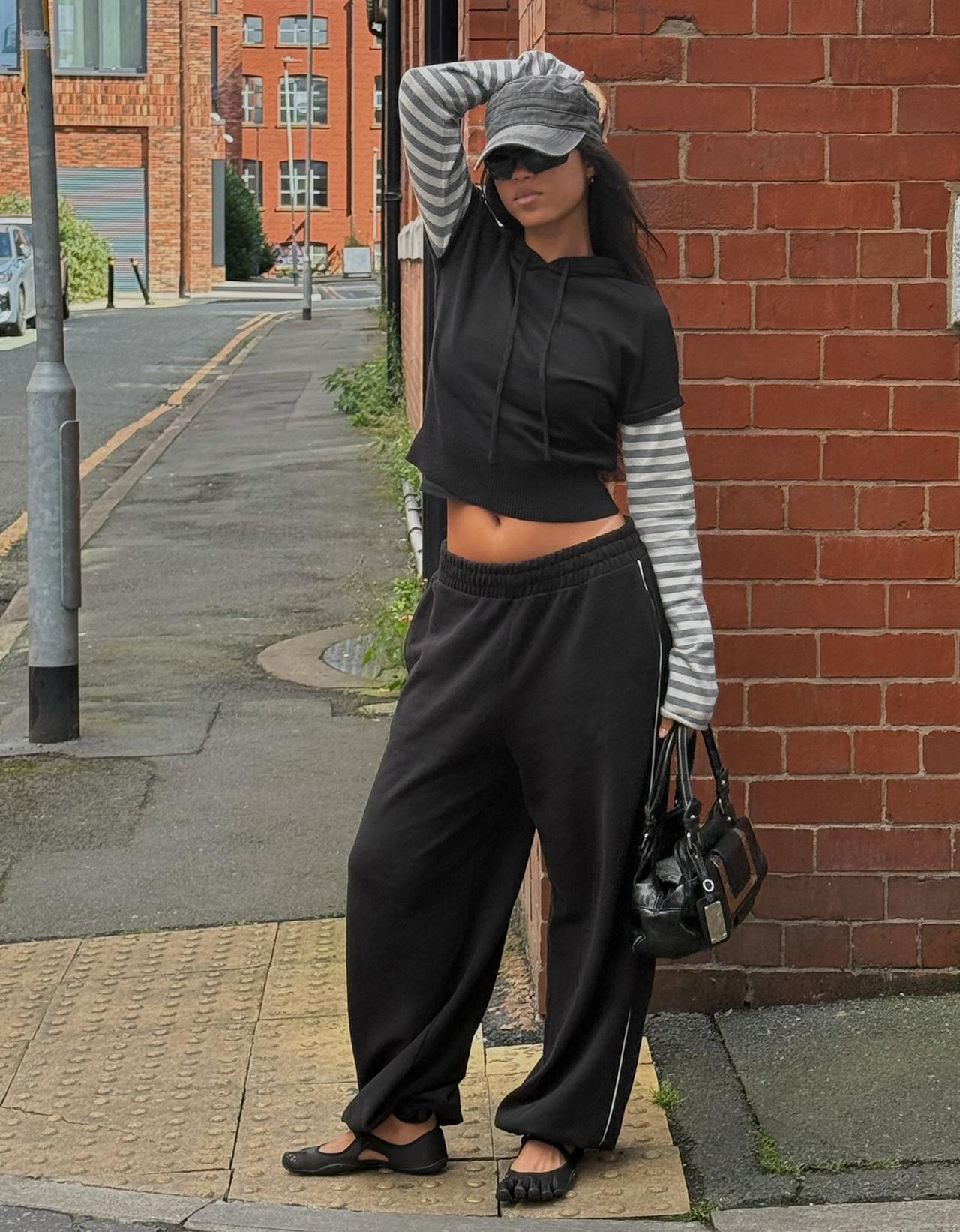Dancer plush joggers — Black