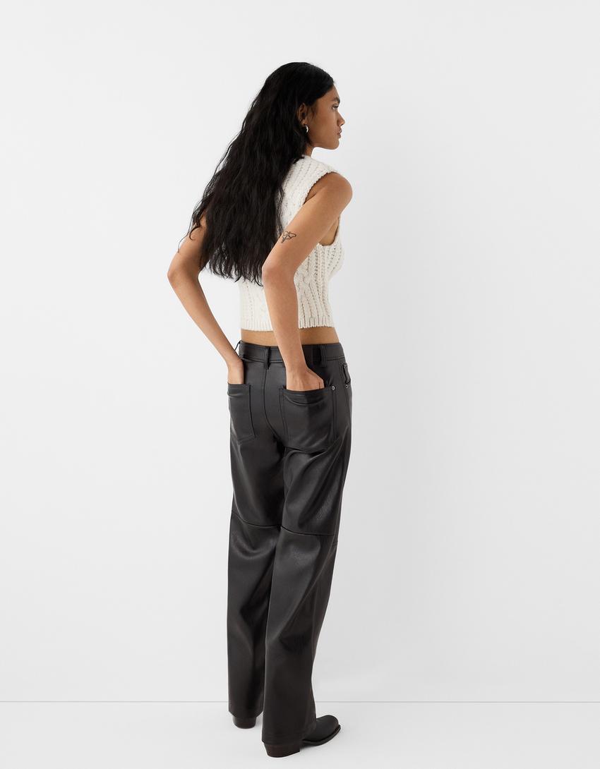 Pantalón straight efecto piel-Negro-2