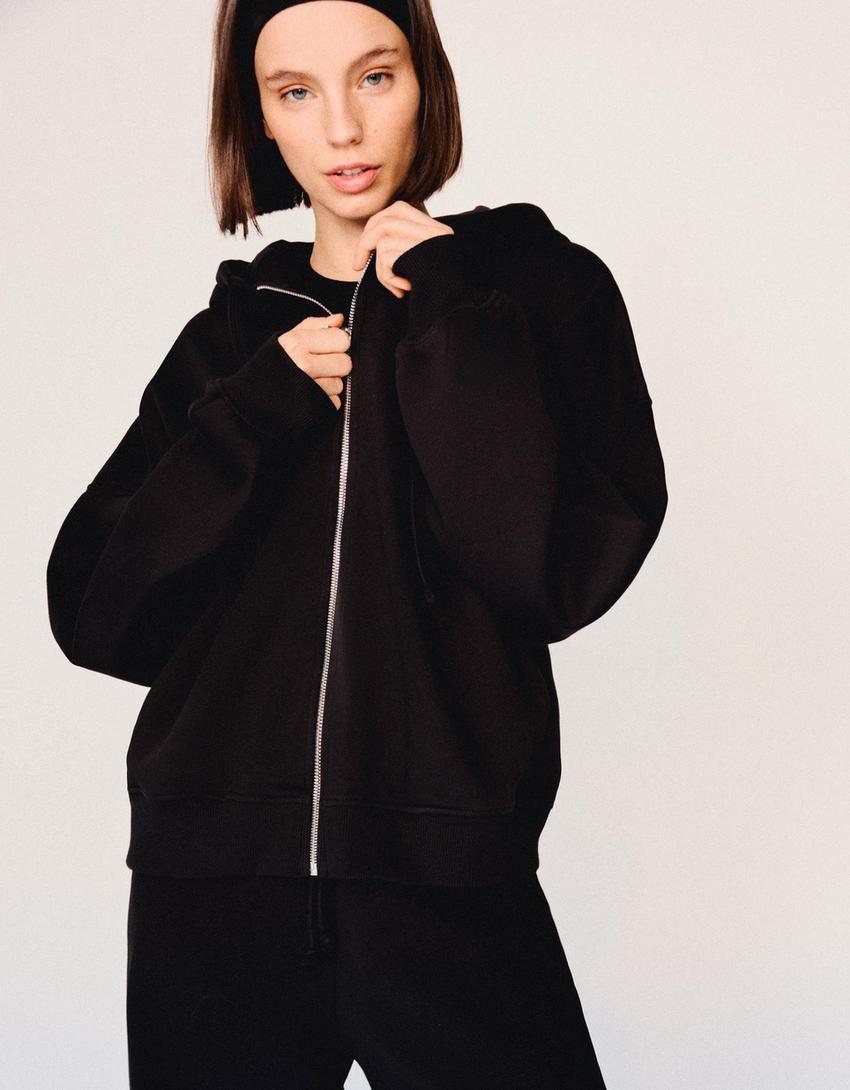 Zip-up hoodie-Black-1