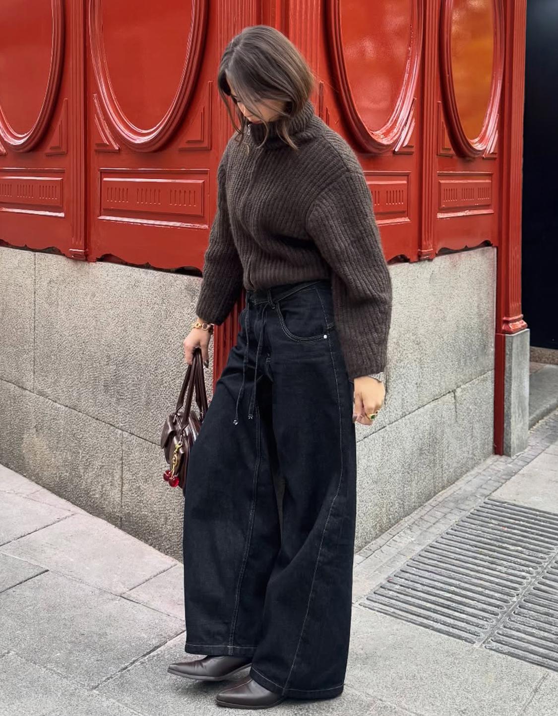 Wide-leg barrel jeans with belt