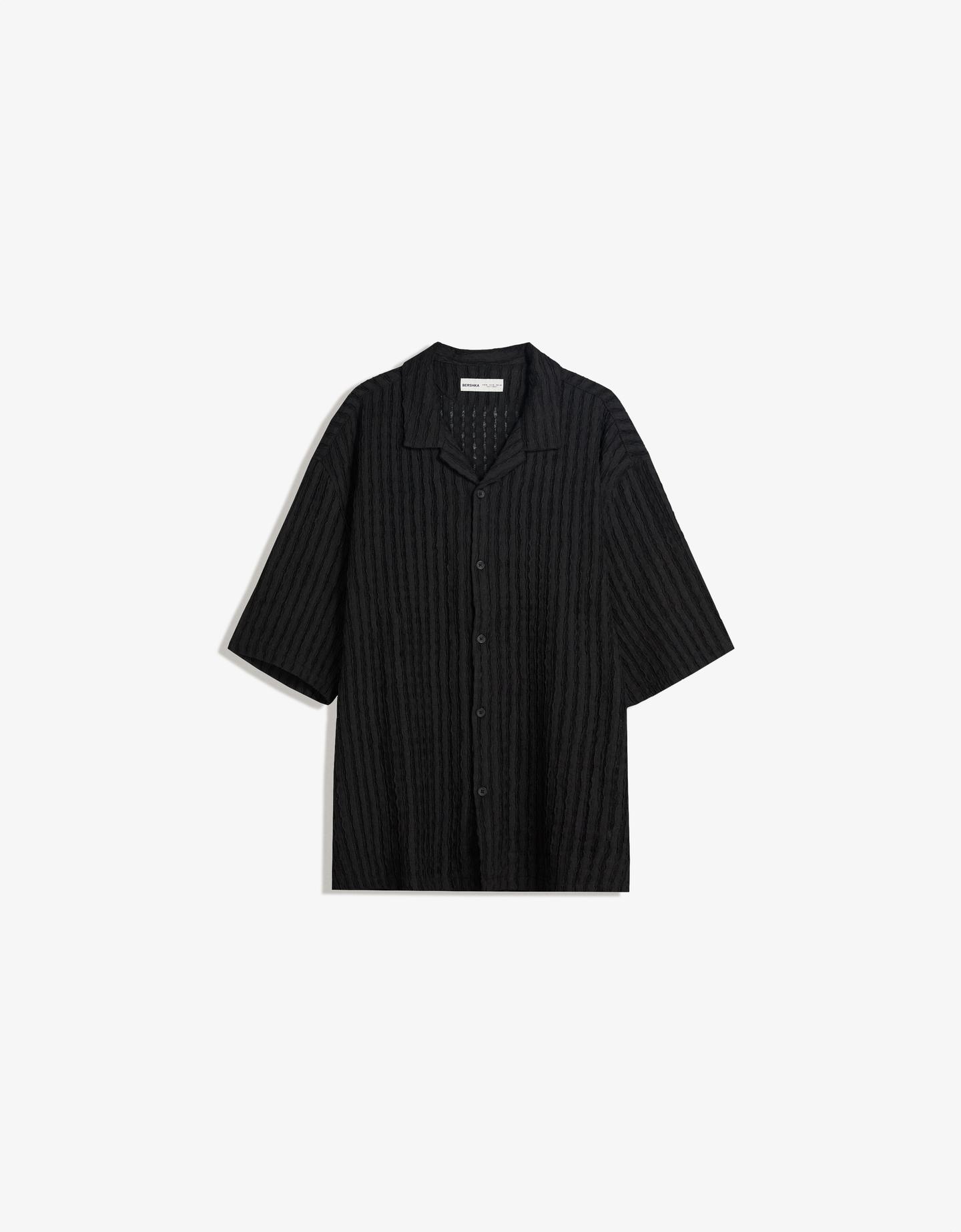 Bershka koszula z krótkim rękawem w stylu rustykalnym czarny