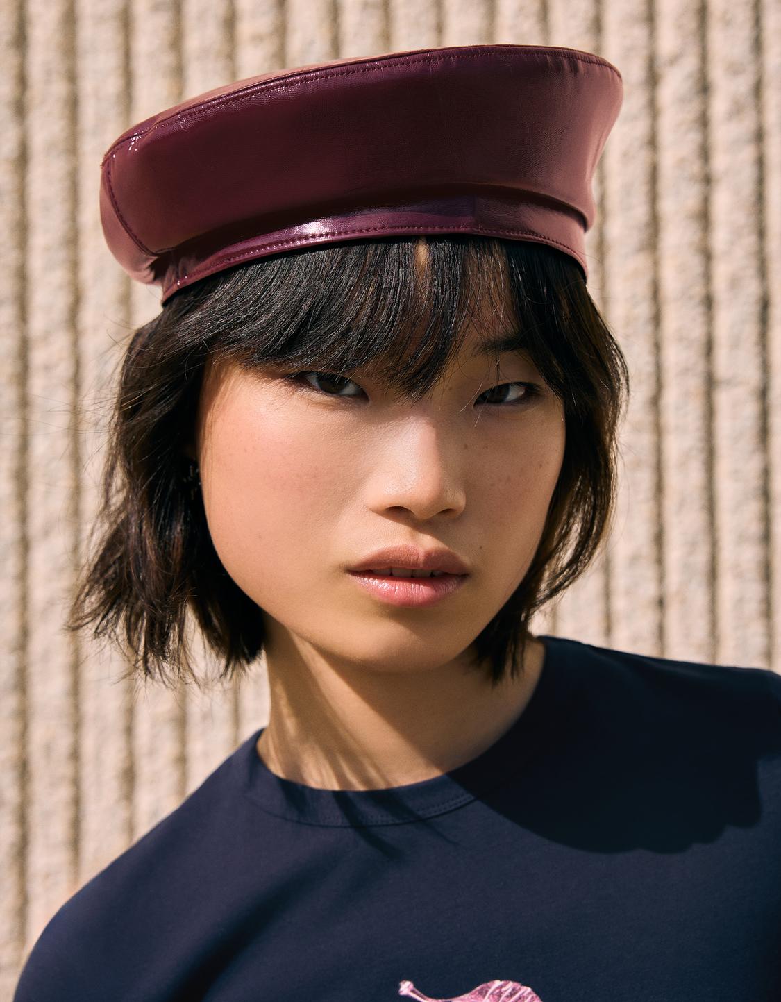 Leather effect beret