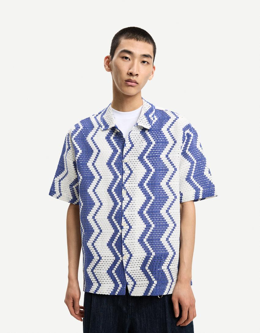 Camisa de manga curta em crochet-Azul