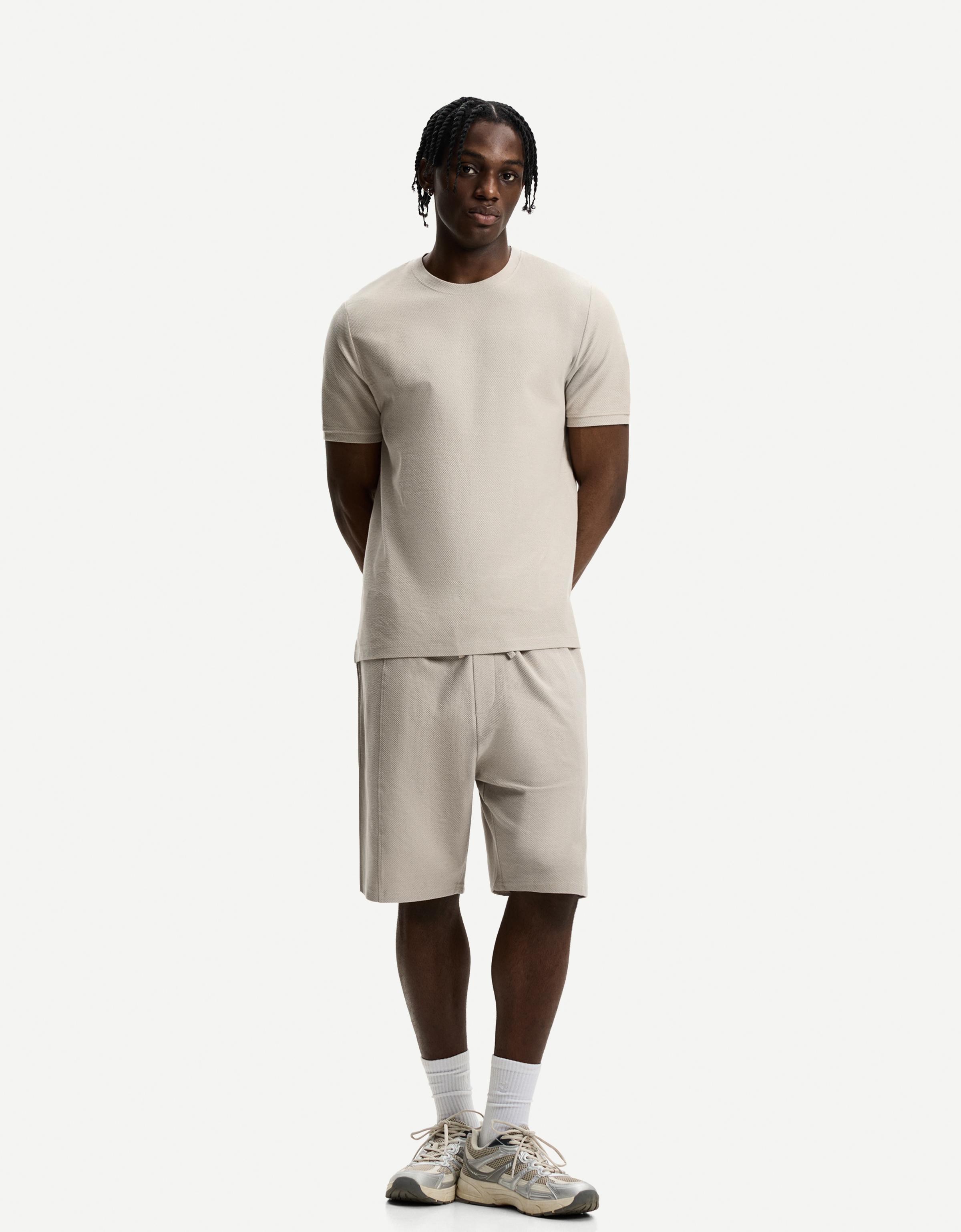Bershka Bermudashorts Mit Strukturmuster Herren L Camel