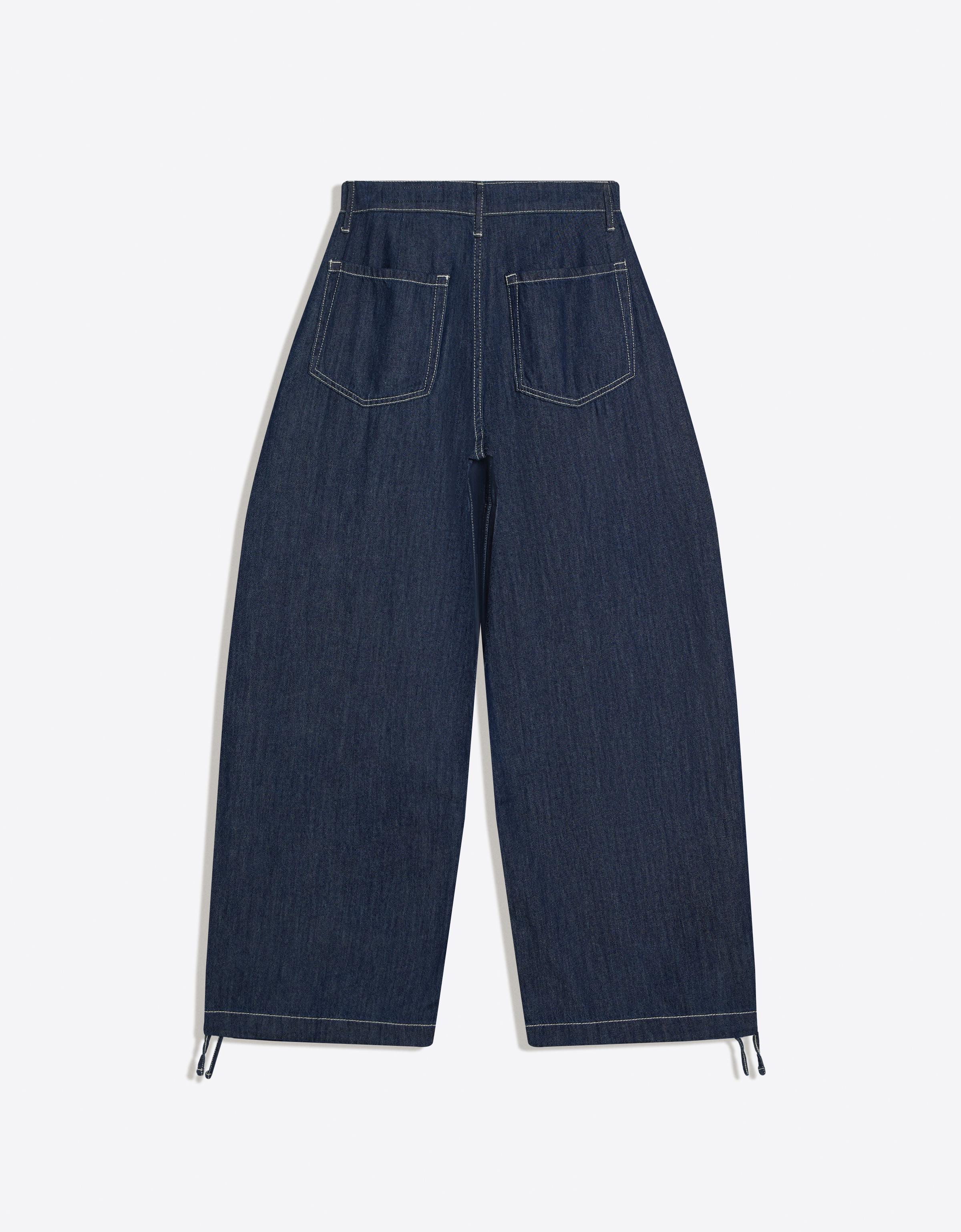 Low-rise wide balloon jeans