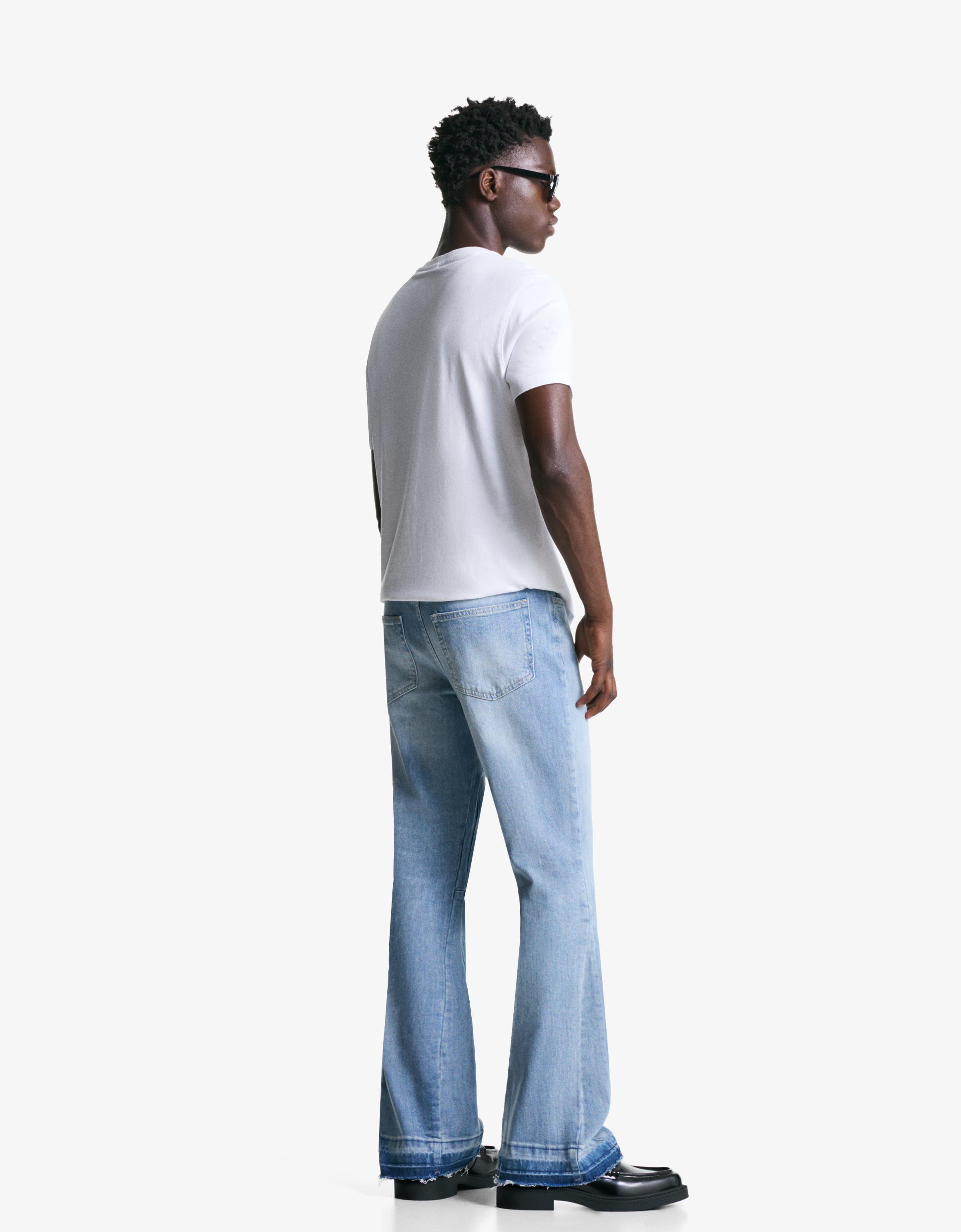 Bershka Schlaghosen-Jeans Comfort Herren 36 Ausgewaschenes Blau