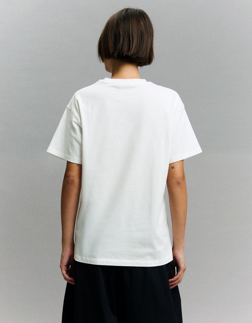 T-shirt Cardi B. manga curta estampado-Gelo