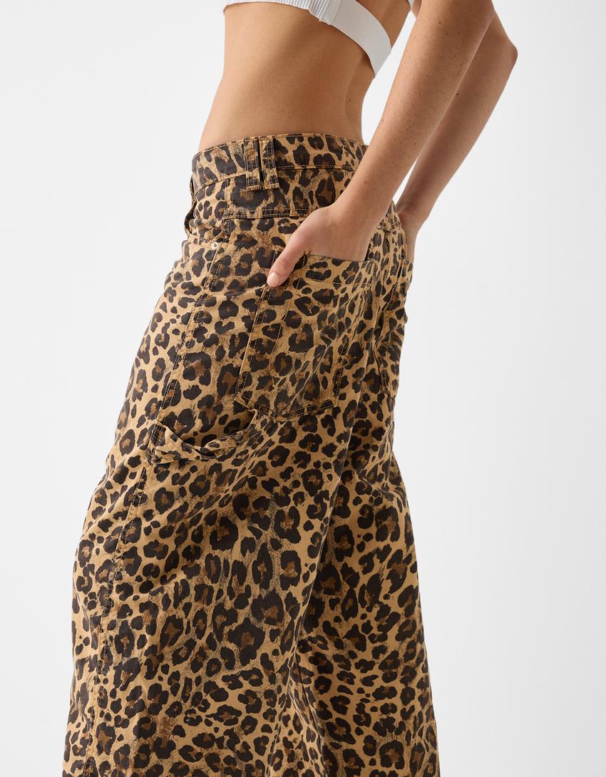 Balloon fit animal print carpenter trousers-Camel-7