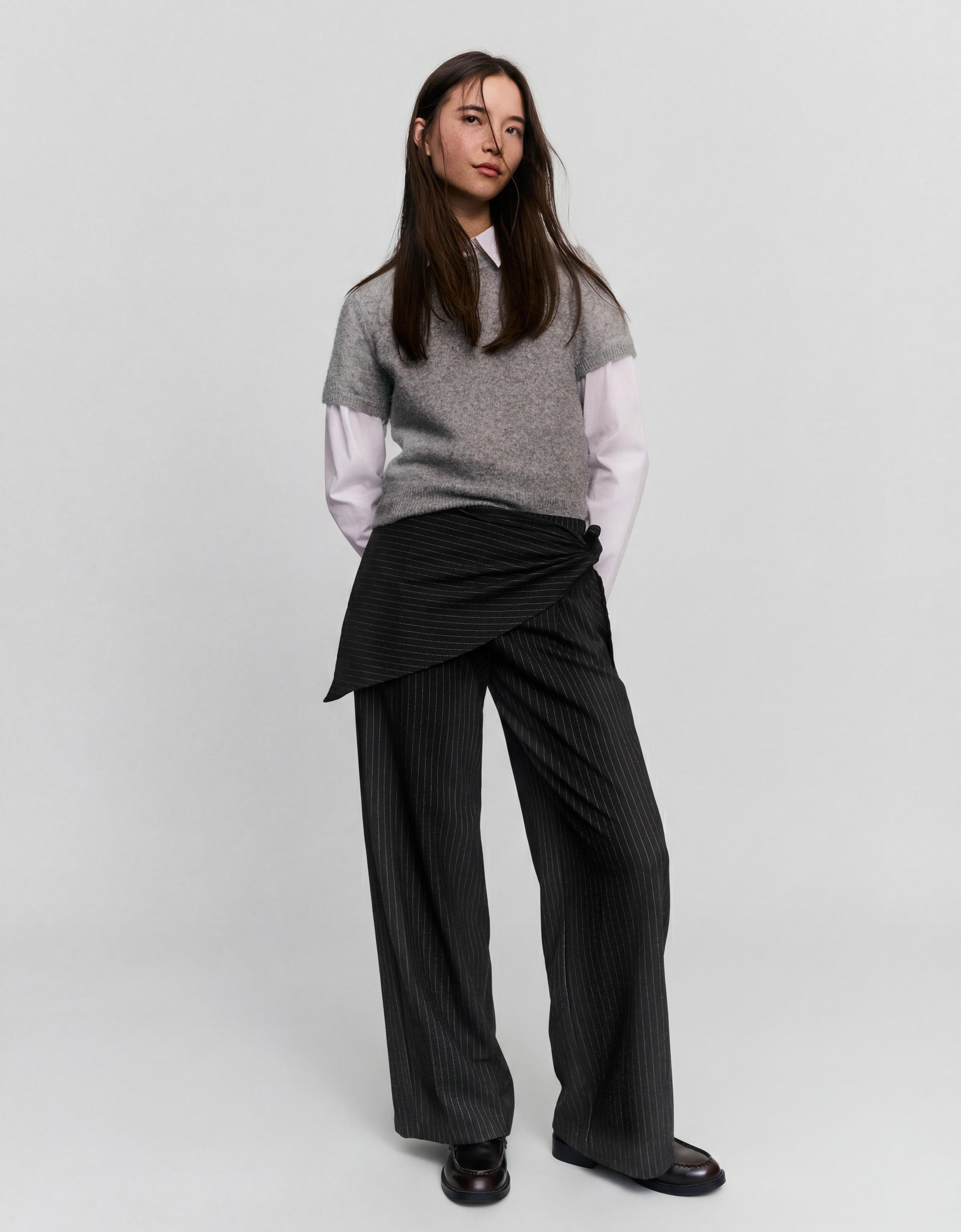 Darted trousers with scarf print scarf