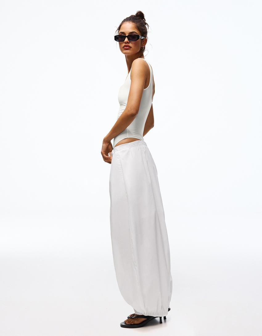 Square neck strap body-Off white