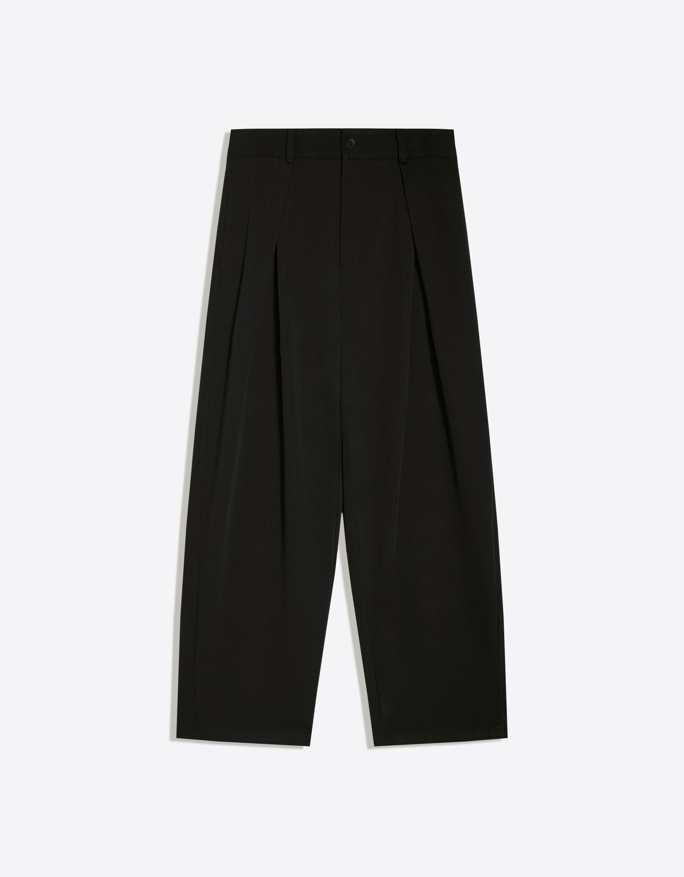 Pleated baggy trousers — Black