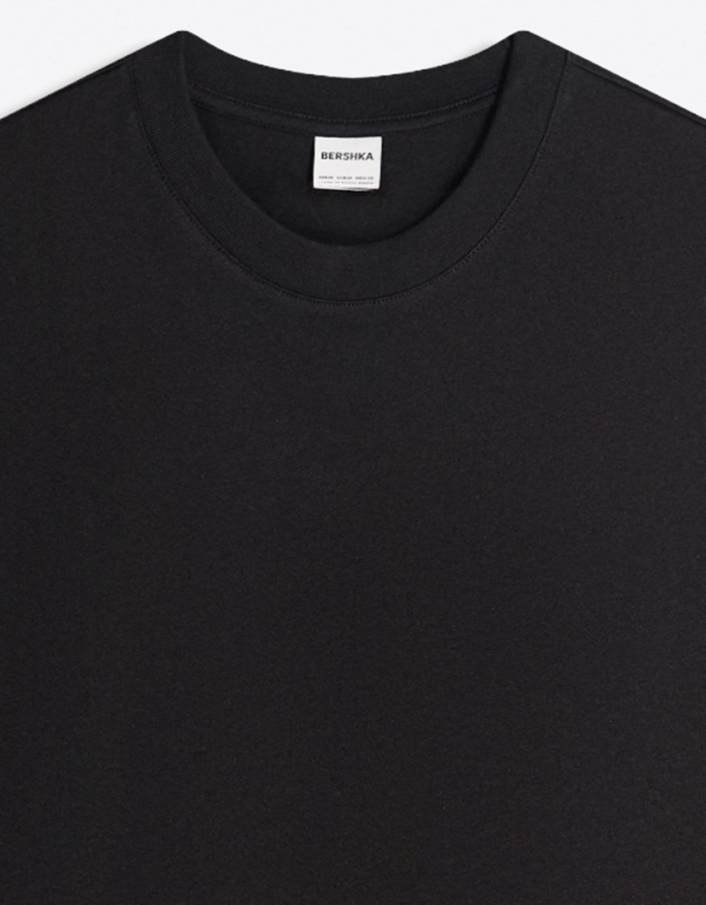 Sleeveless T-shirt — Black