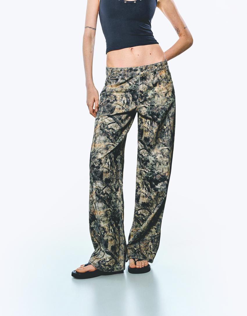 Spodnie o kroju baggy z nadrukiem-Wielokolorowy