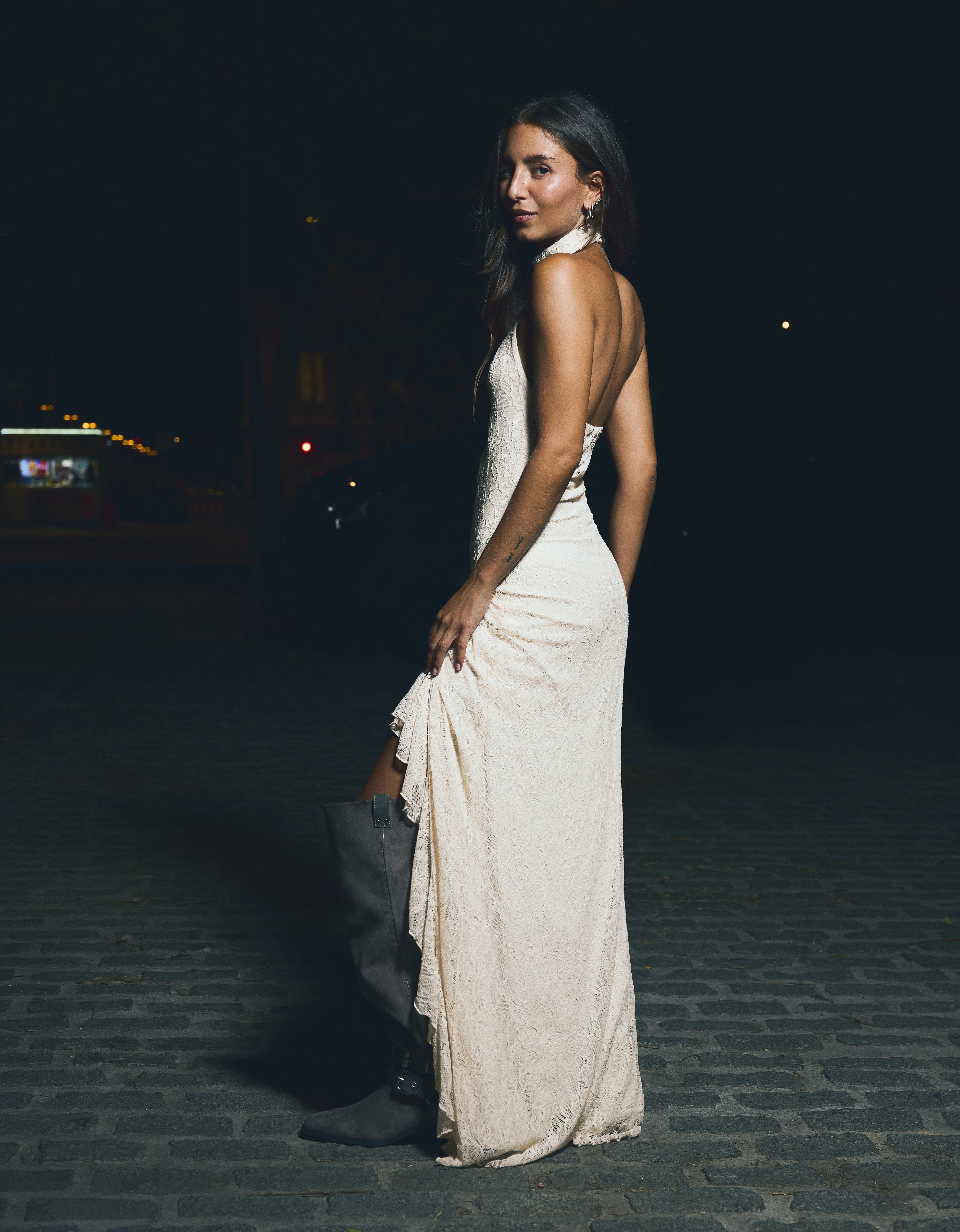 Lace halter midi dress — Cream