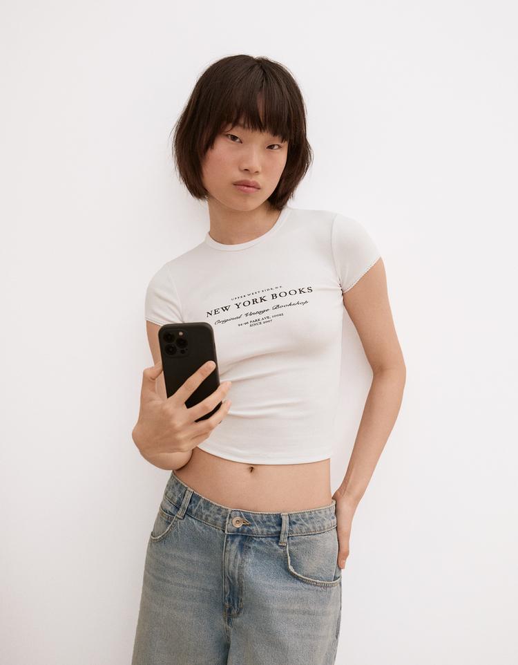 Desenli kısa kollu t-shirt