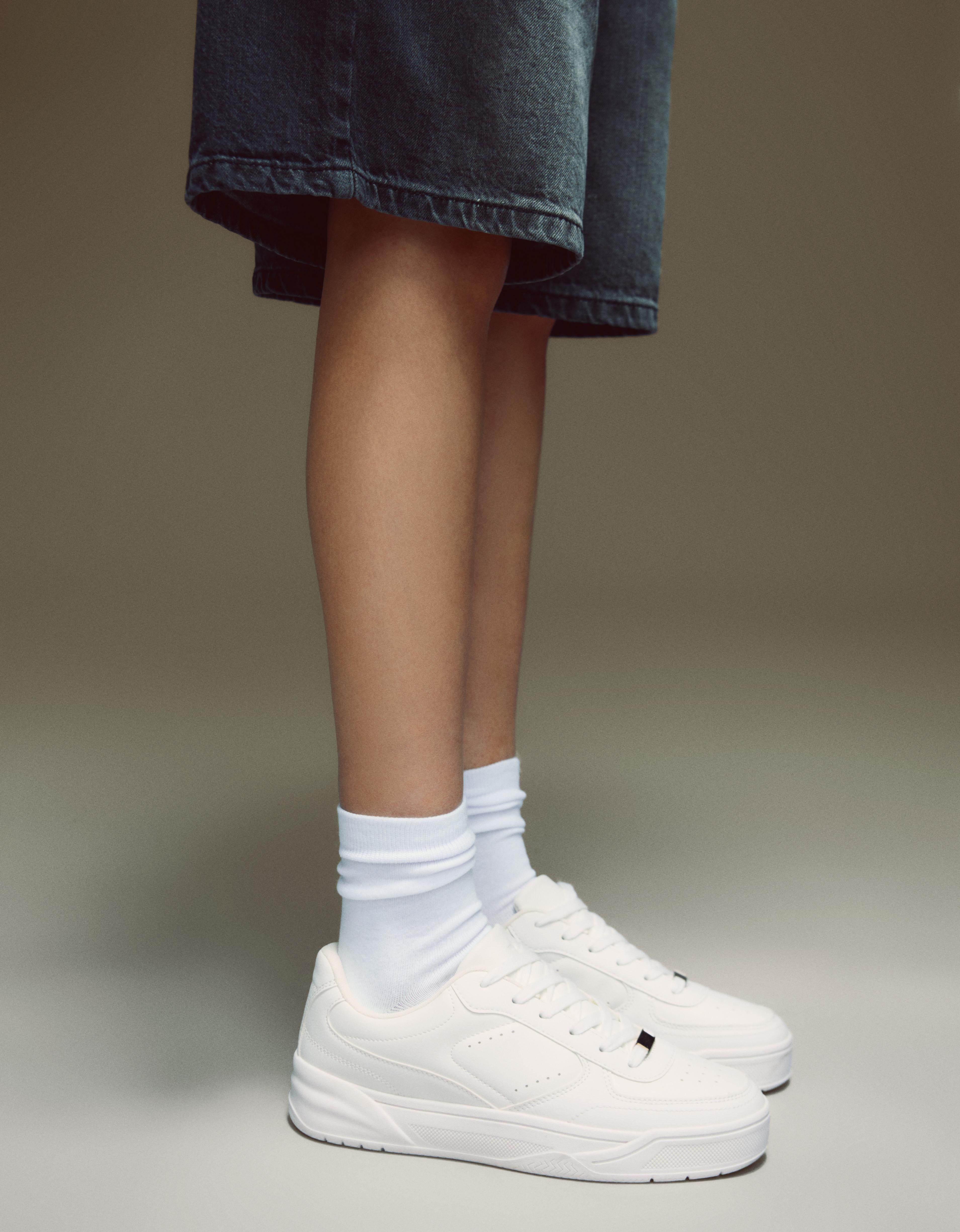 Basic trainers — WHITE