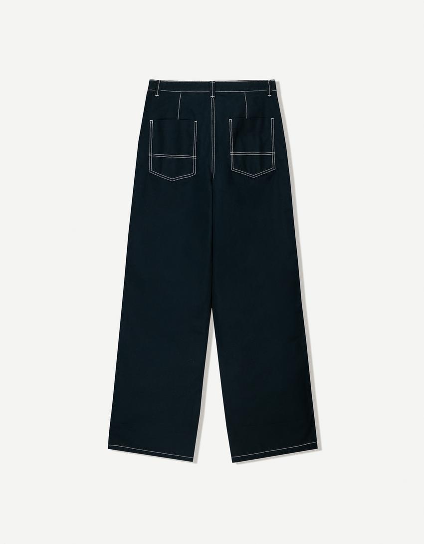 Contrasting wide-leg pants