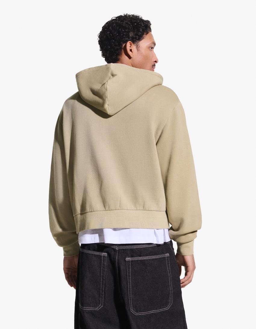 Sudadera cremallera boxy bordado-Arena