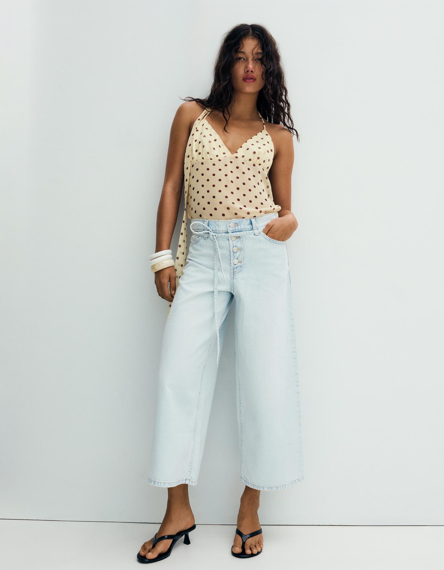 Bershka jeansy wide leg z wysokim stanem wyblakły niebieski