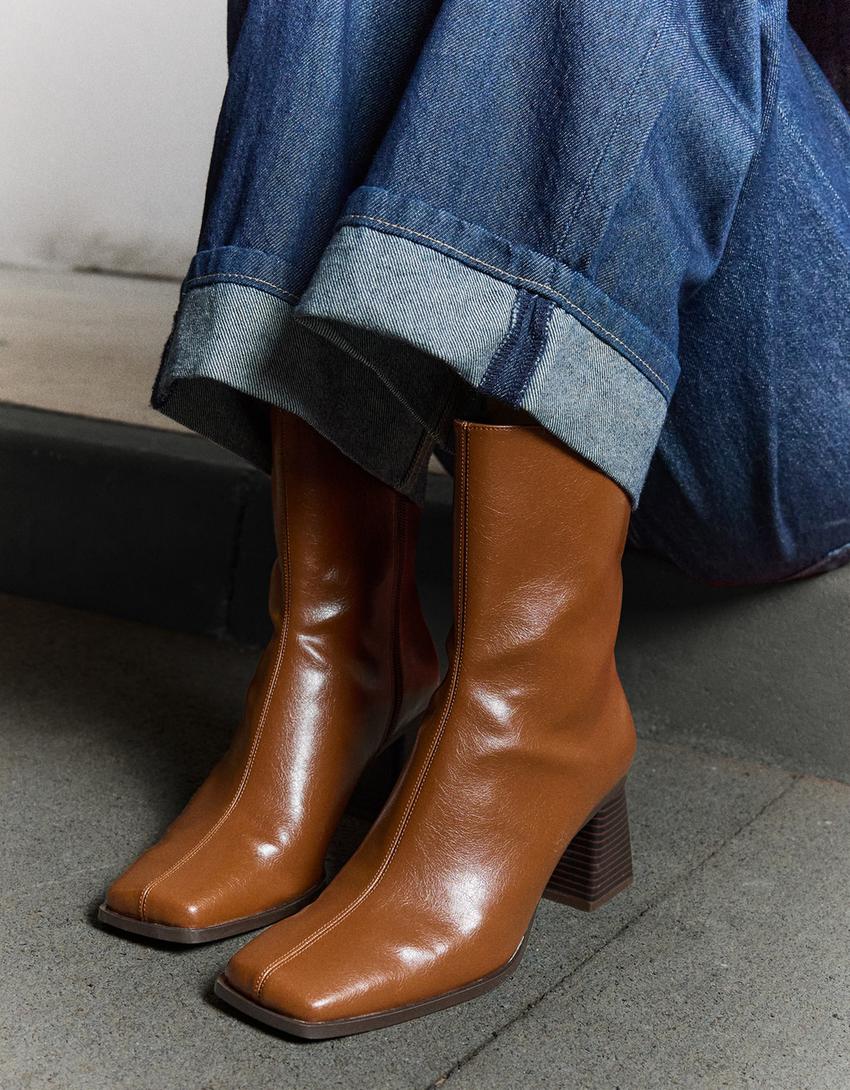Botine cu toc gros-Tan