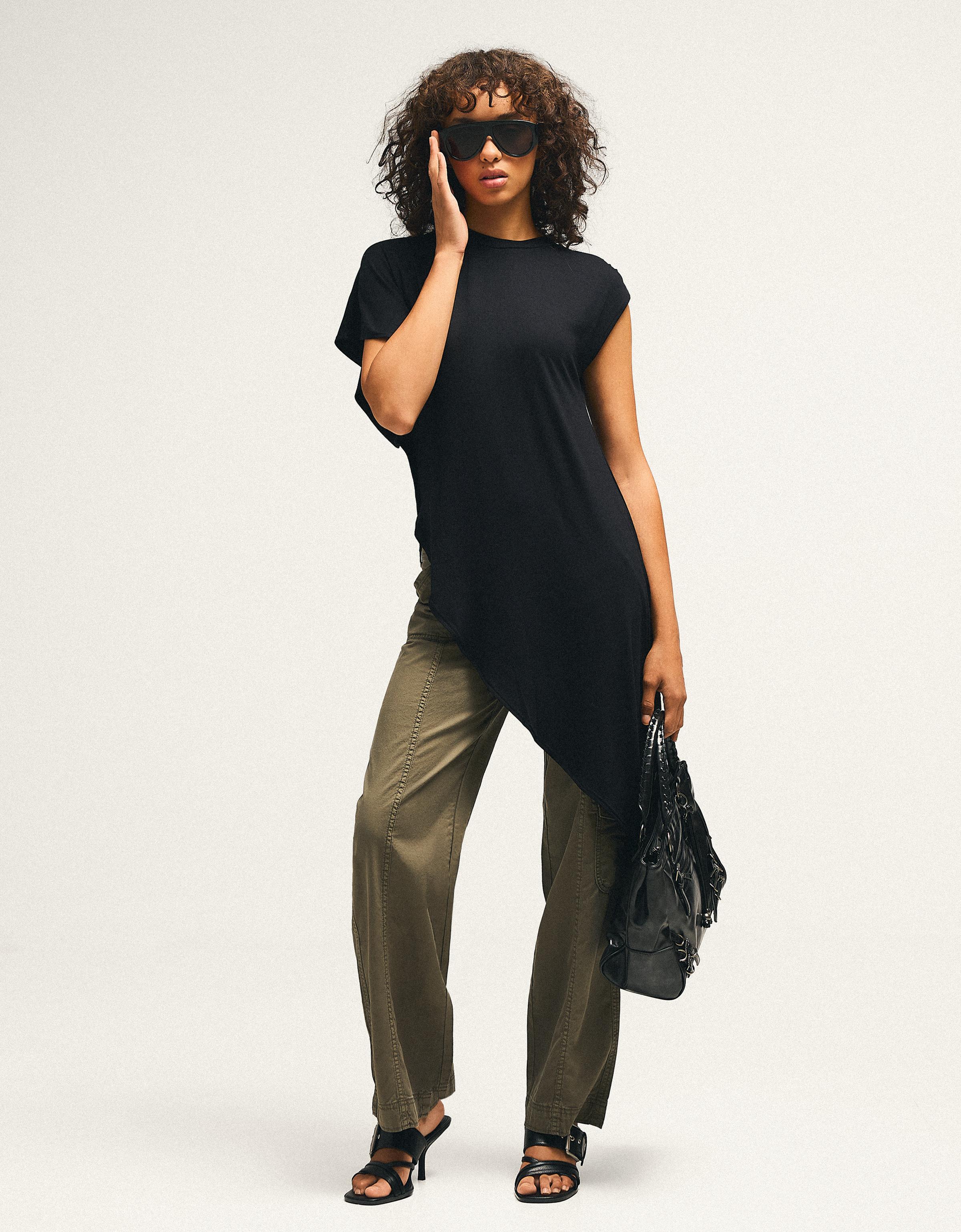 Long asymmetrical T-shirt — Black