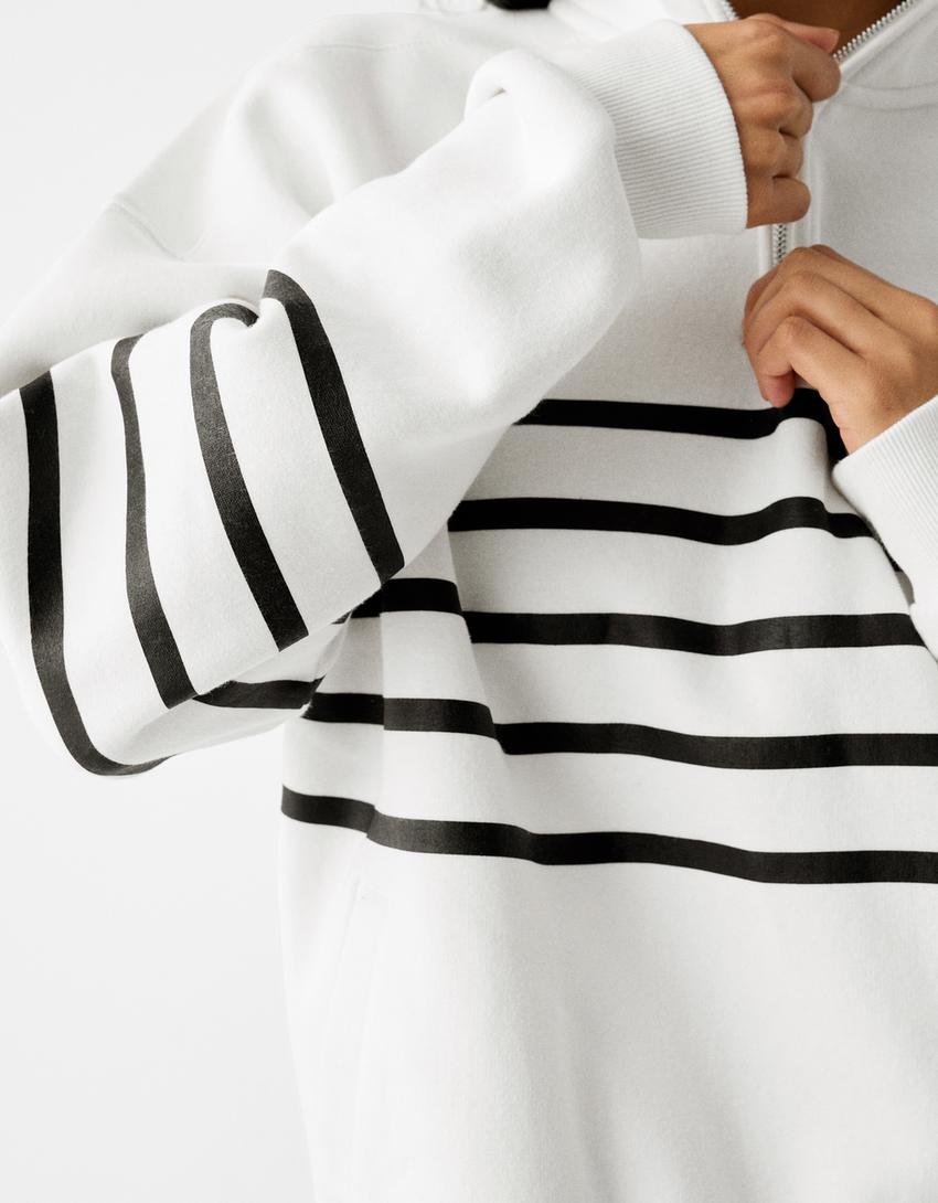 سويت شيرت بطبعة وسحاب-أبيض / أسود-6