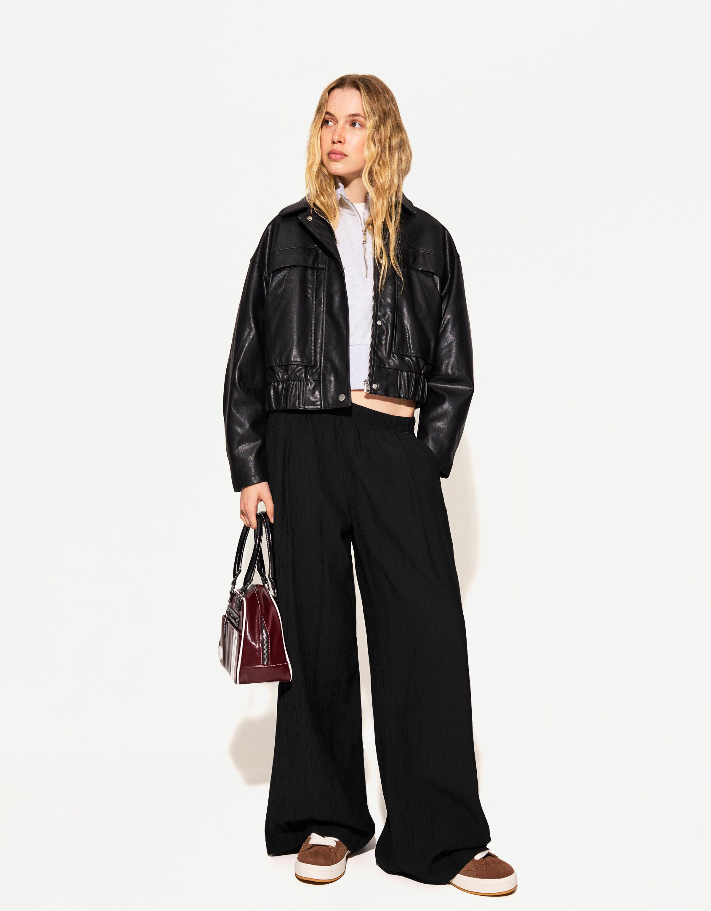 Bershka Fließende Wide-Leg-Hose Mit Textur Und Schleife Damen Xl Schwarz