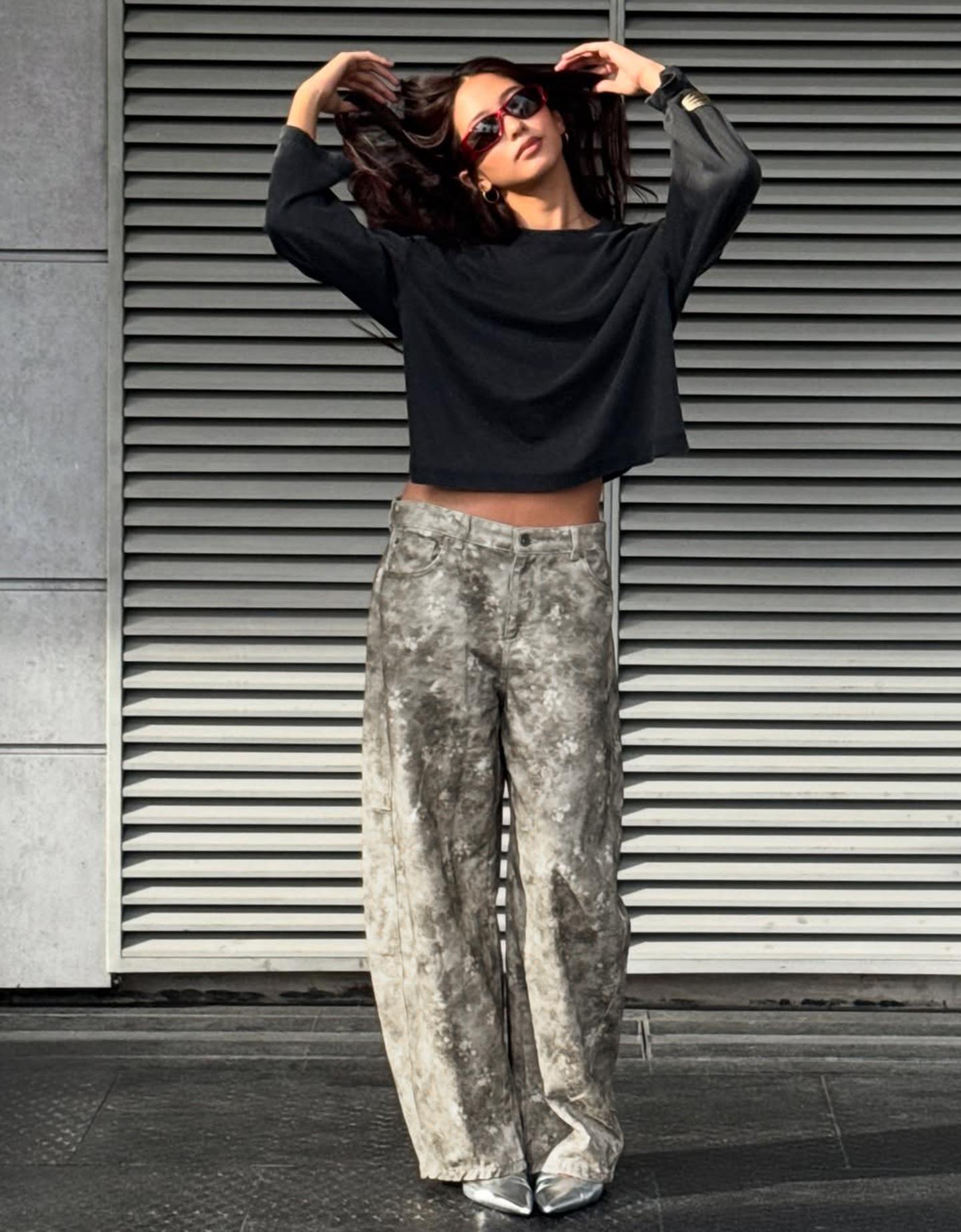 Bershka koszulka z długim rękawem i nadrukiem ciemnoszary