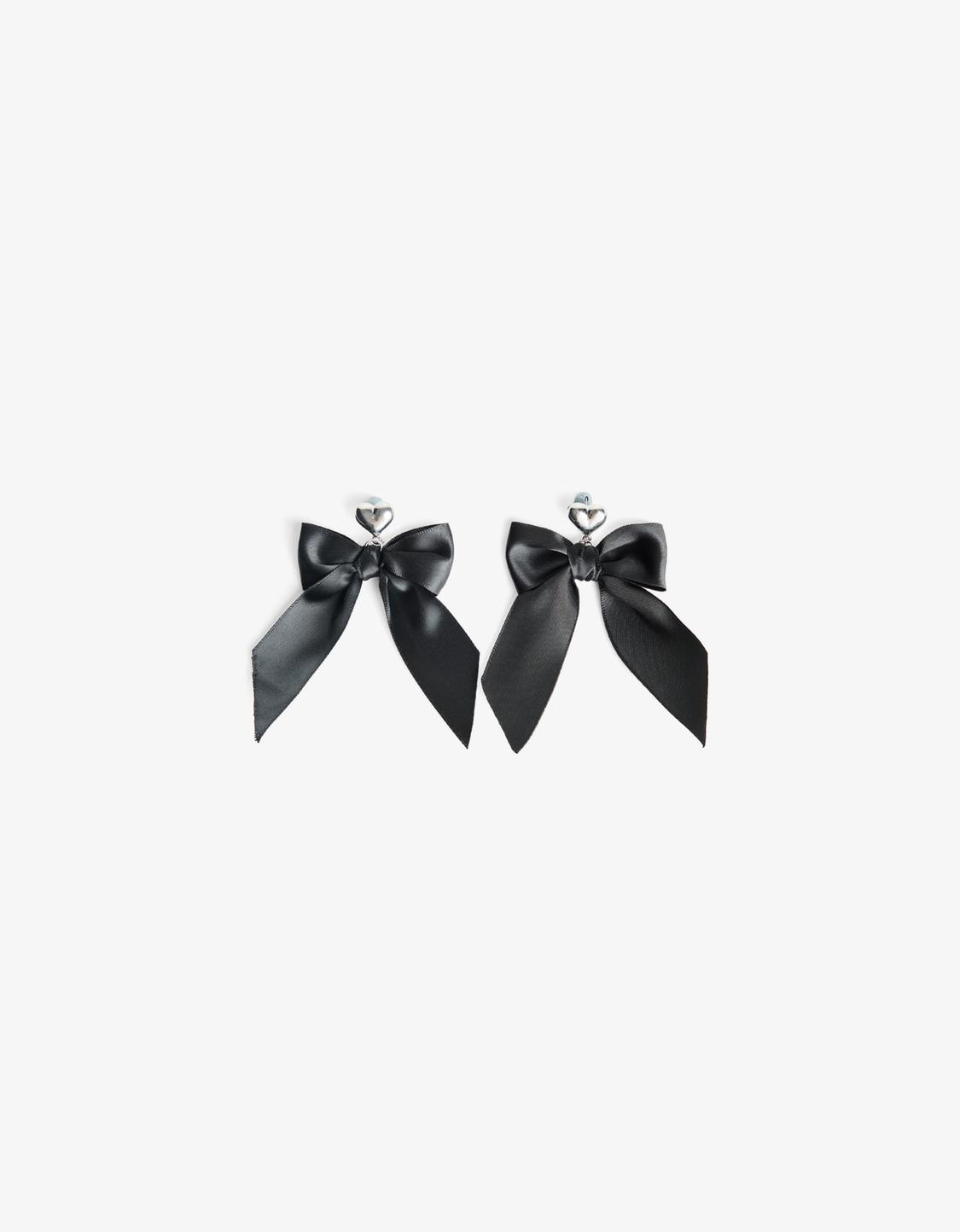 Bow earrings