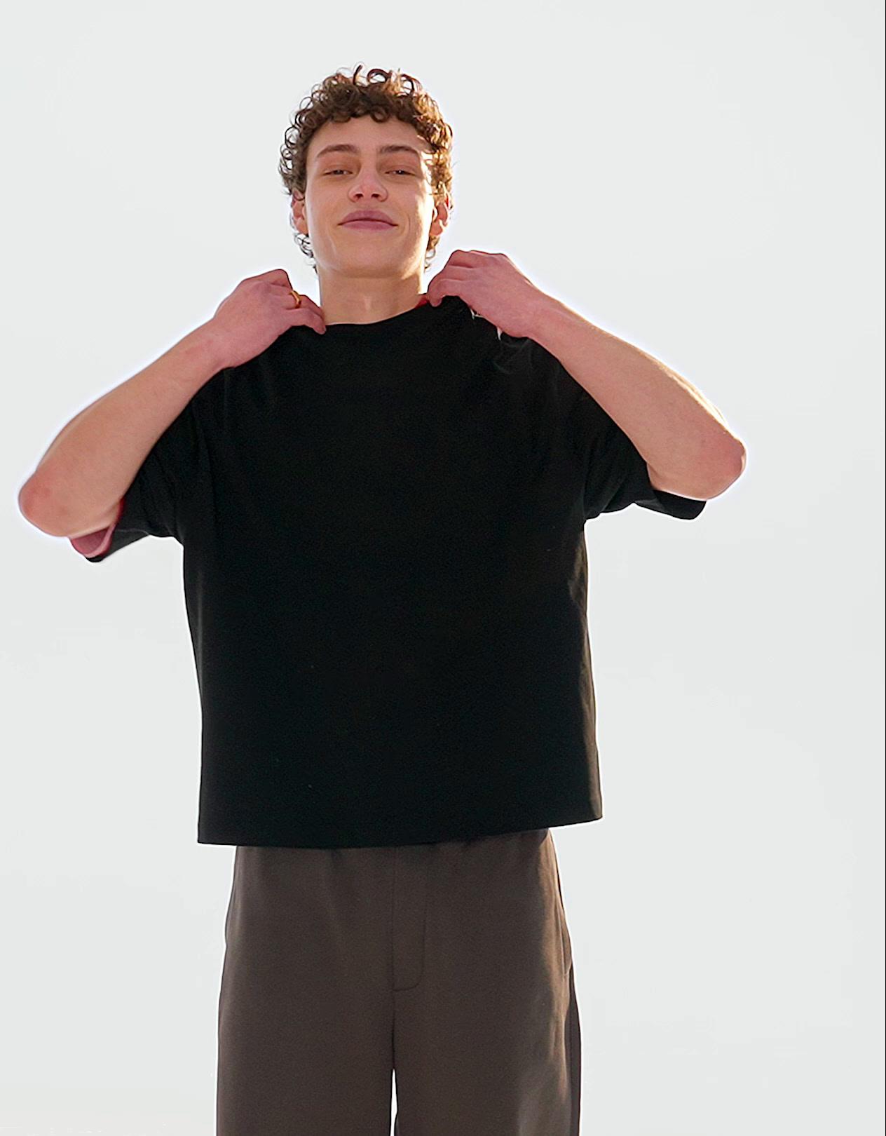 Kısa kollu boxy fit tişört - Görsel 27