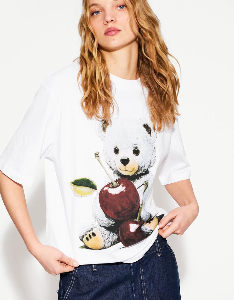 Desenli kısa kollu t-shirt