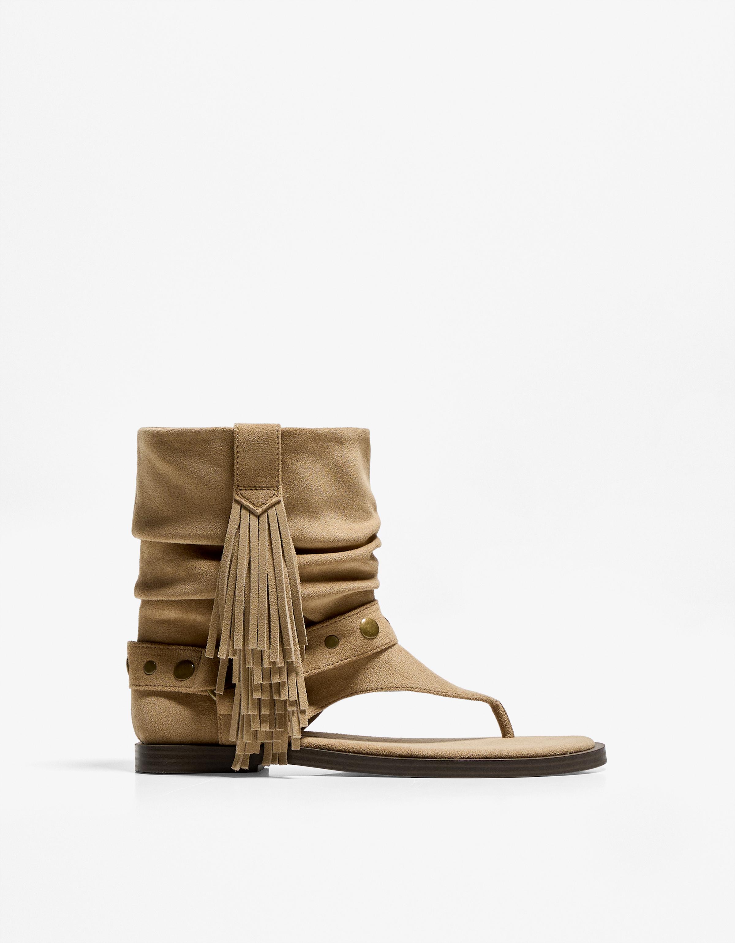 Bershka Flache Hosensandalen Mit Fransen Damen 41 Sandfarbe