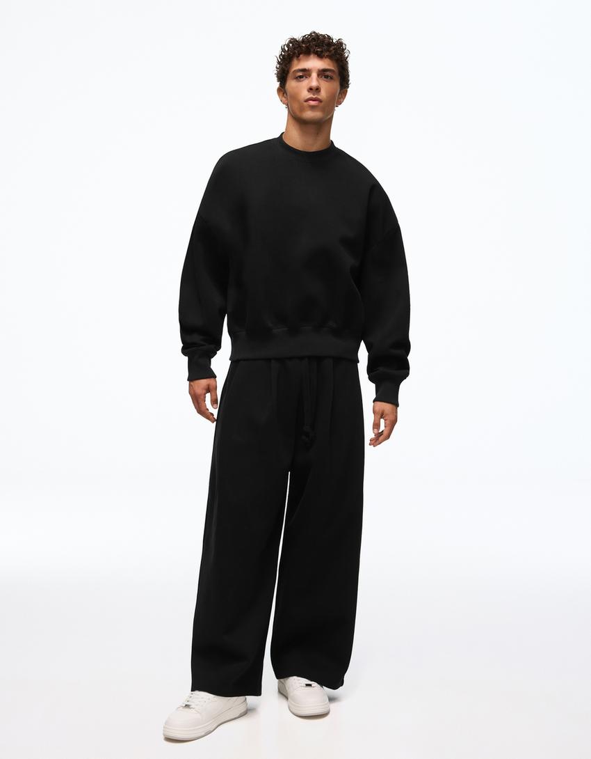 Bisiklet yaka sweatshirt-Siyah