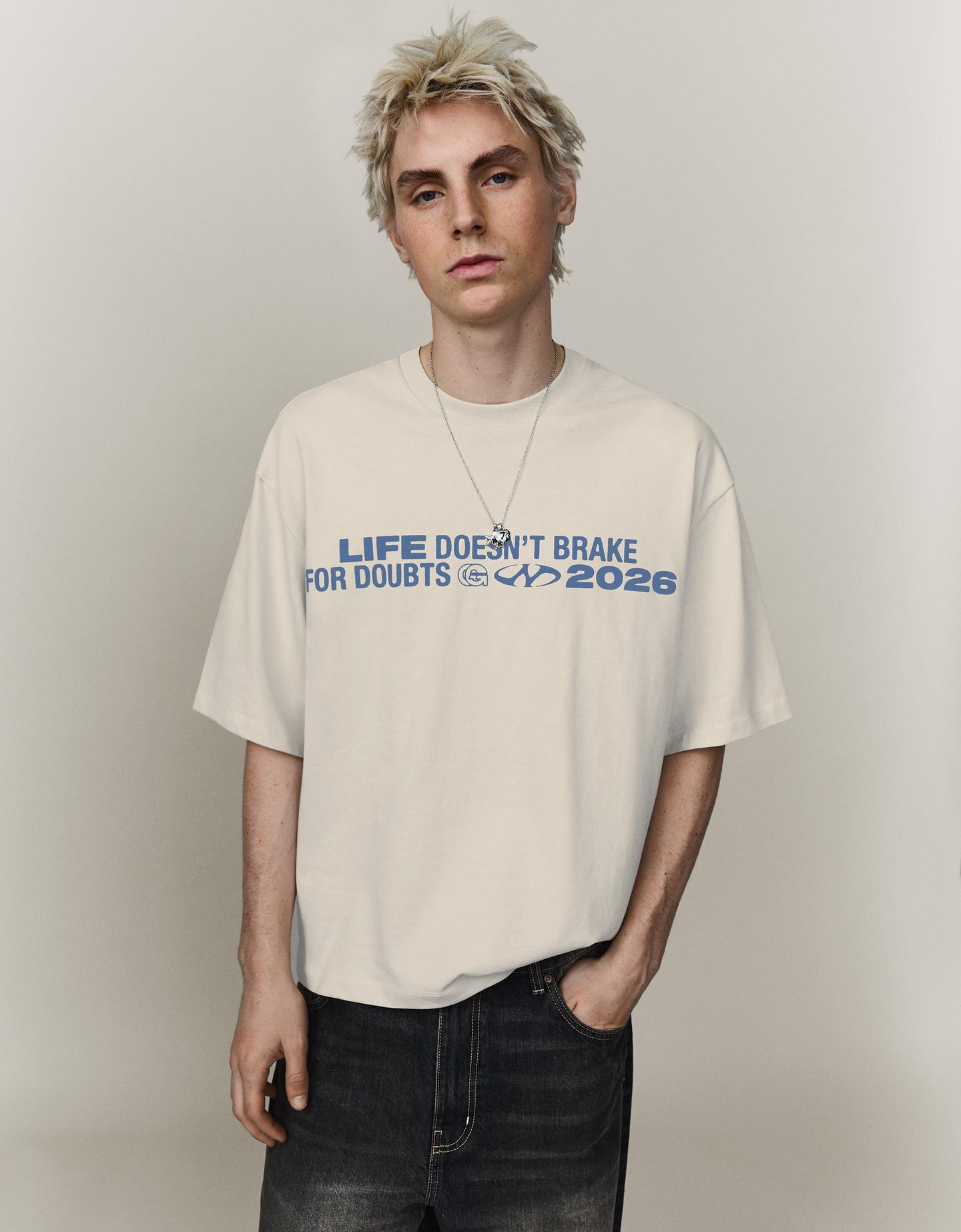 Bershka koszulka z krótkim rękawem i nadrukiem wielbłądzi