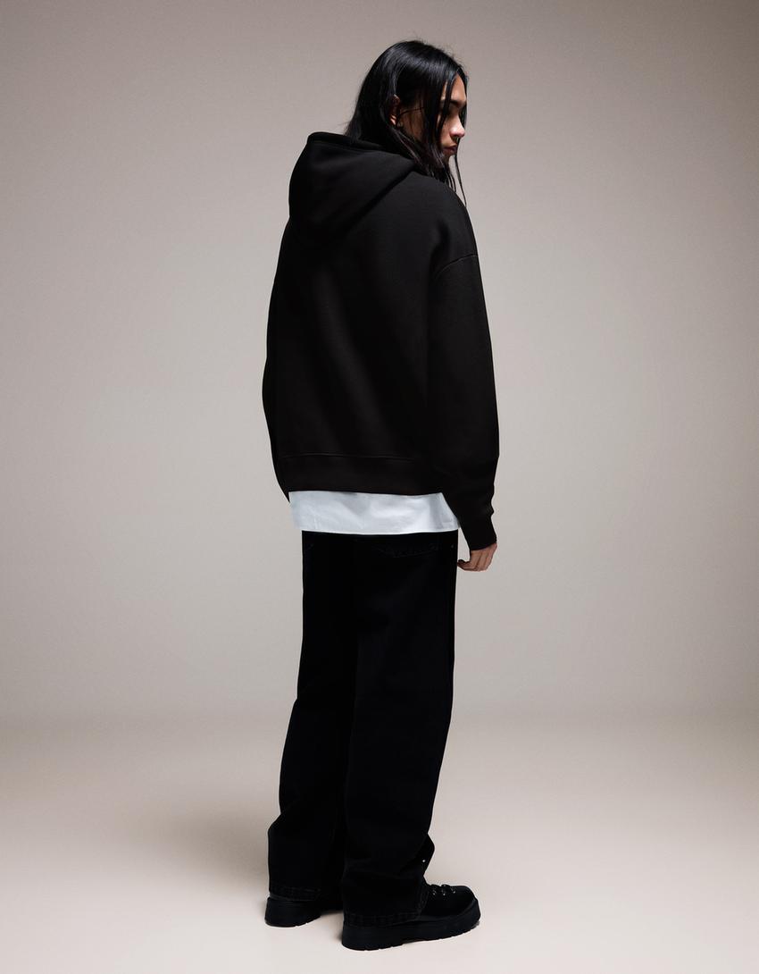 Suadoiro capucha print-Negro