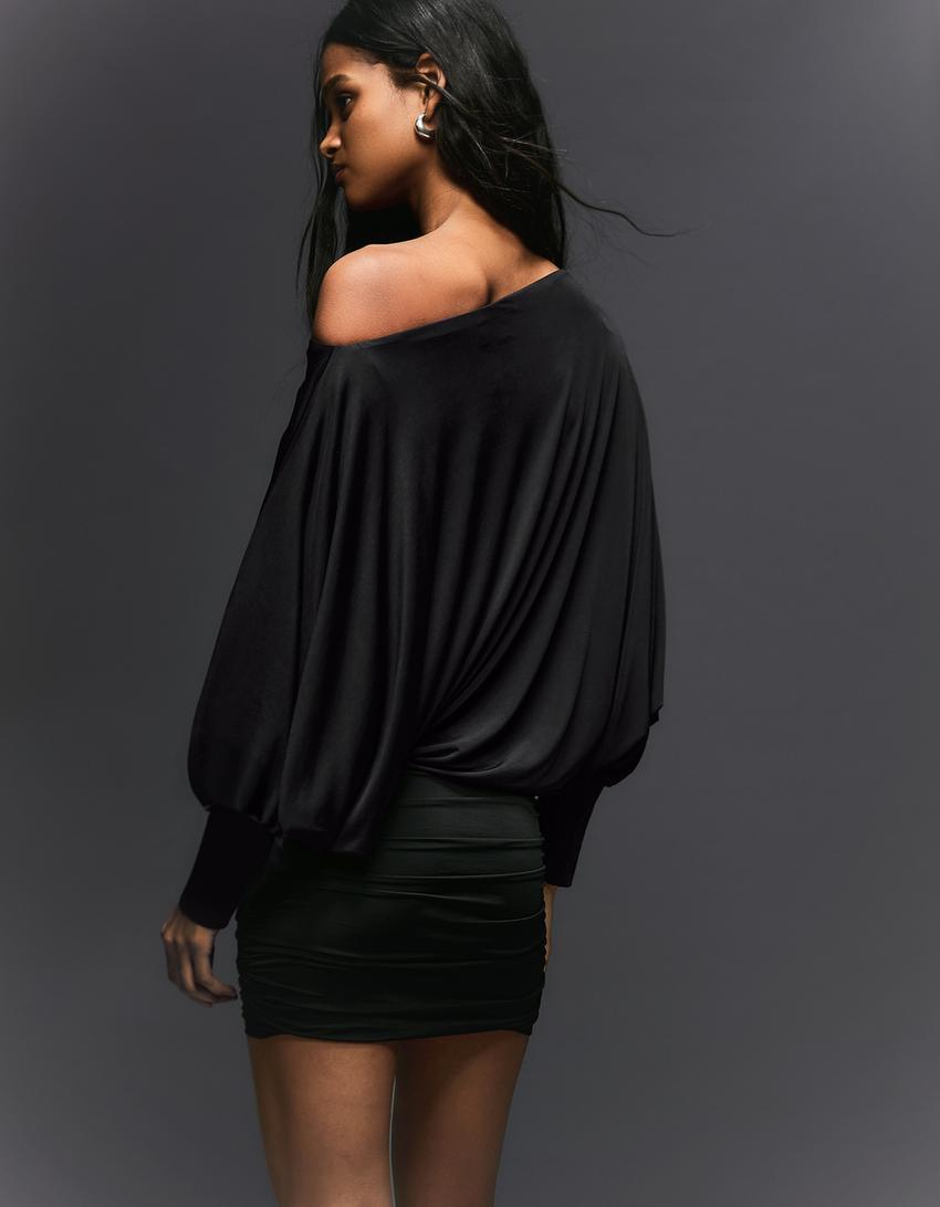 Vestido mini cuello asimétrico-Negro