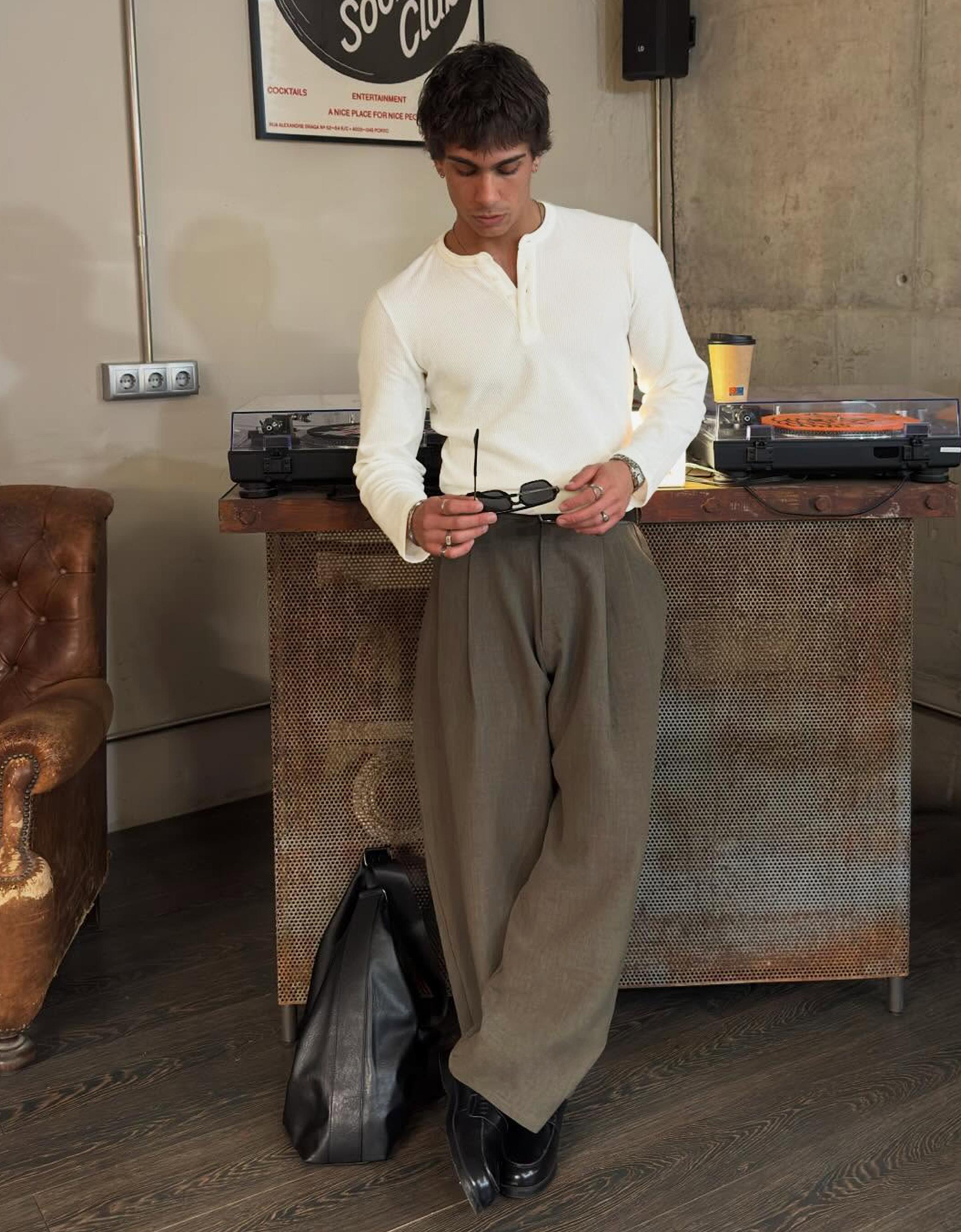 Uzun kollu henley slim fit tişört