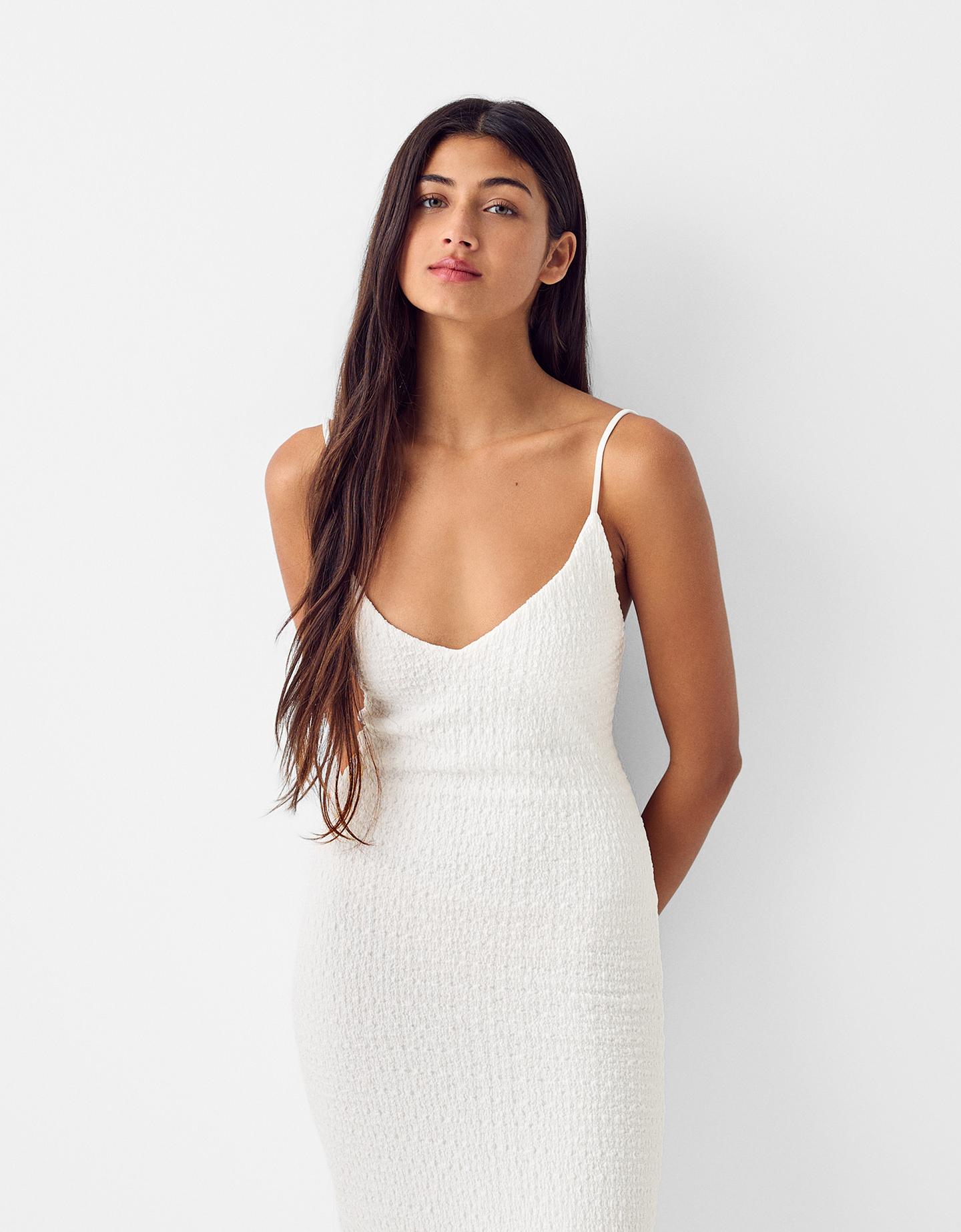 Bershka Rustikales Midikleid Mit Trägern Damen S Grbrochenes Weiss günstig online kaufen