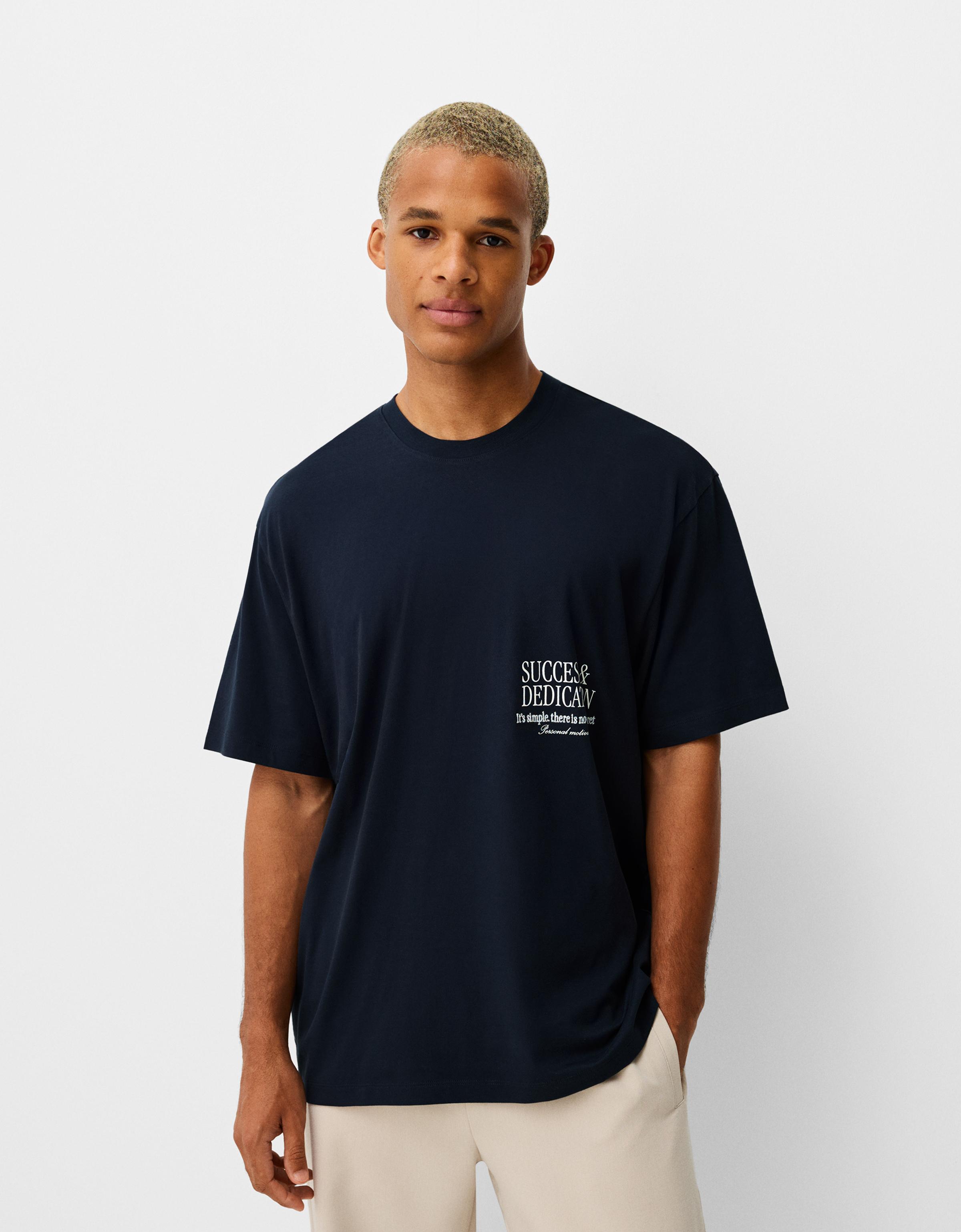 Bershka T-Shirt Mit Print Und Stickerei Herren Xs Blau