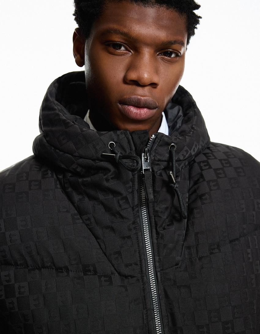 Monograma puf-jaketa-Beltza