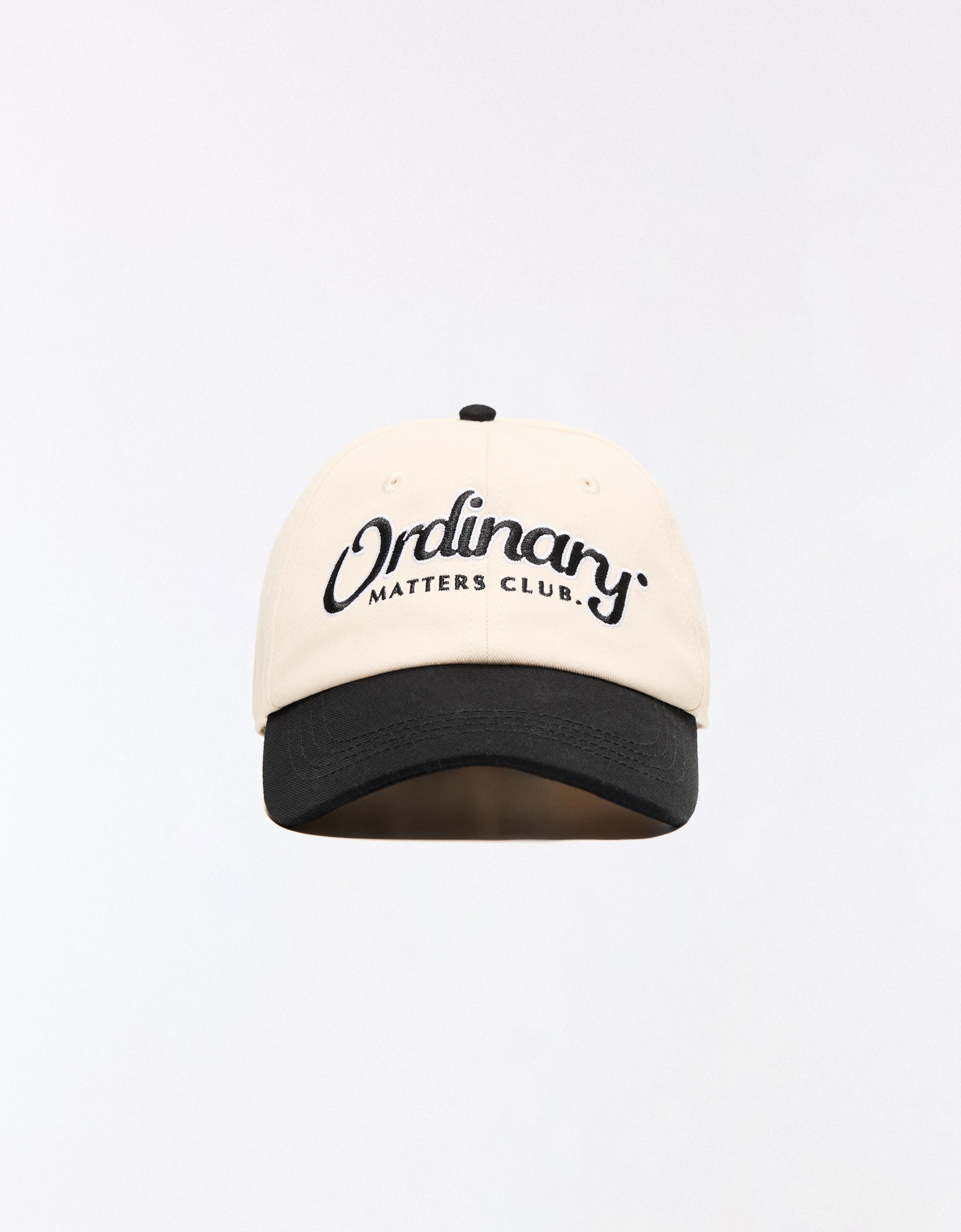 Embroidered cap — White