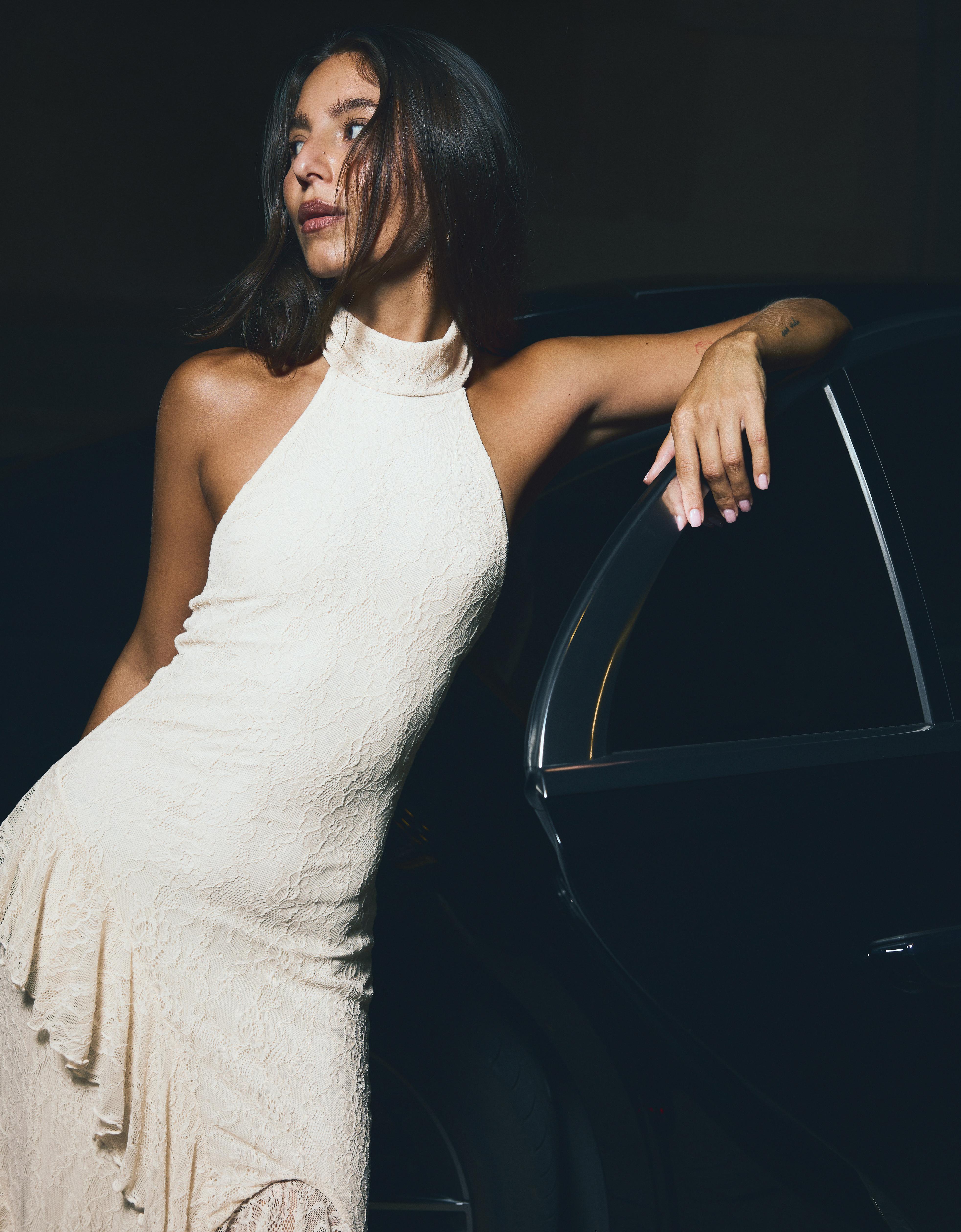 Lace halter midi dress — Cream