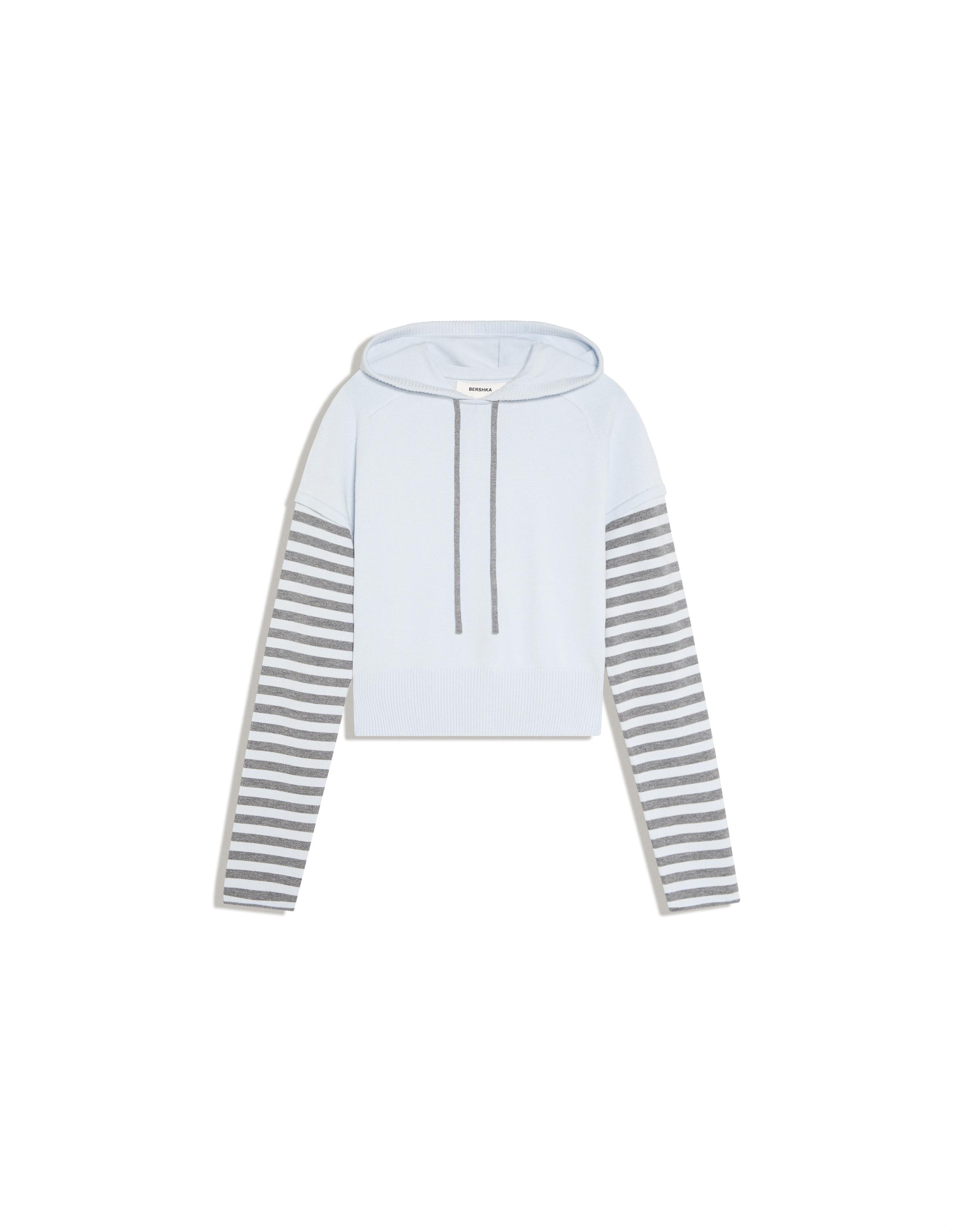 Hooded sweater with contrast sleeves — Light blue