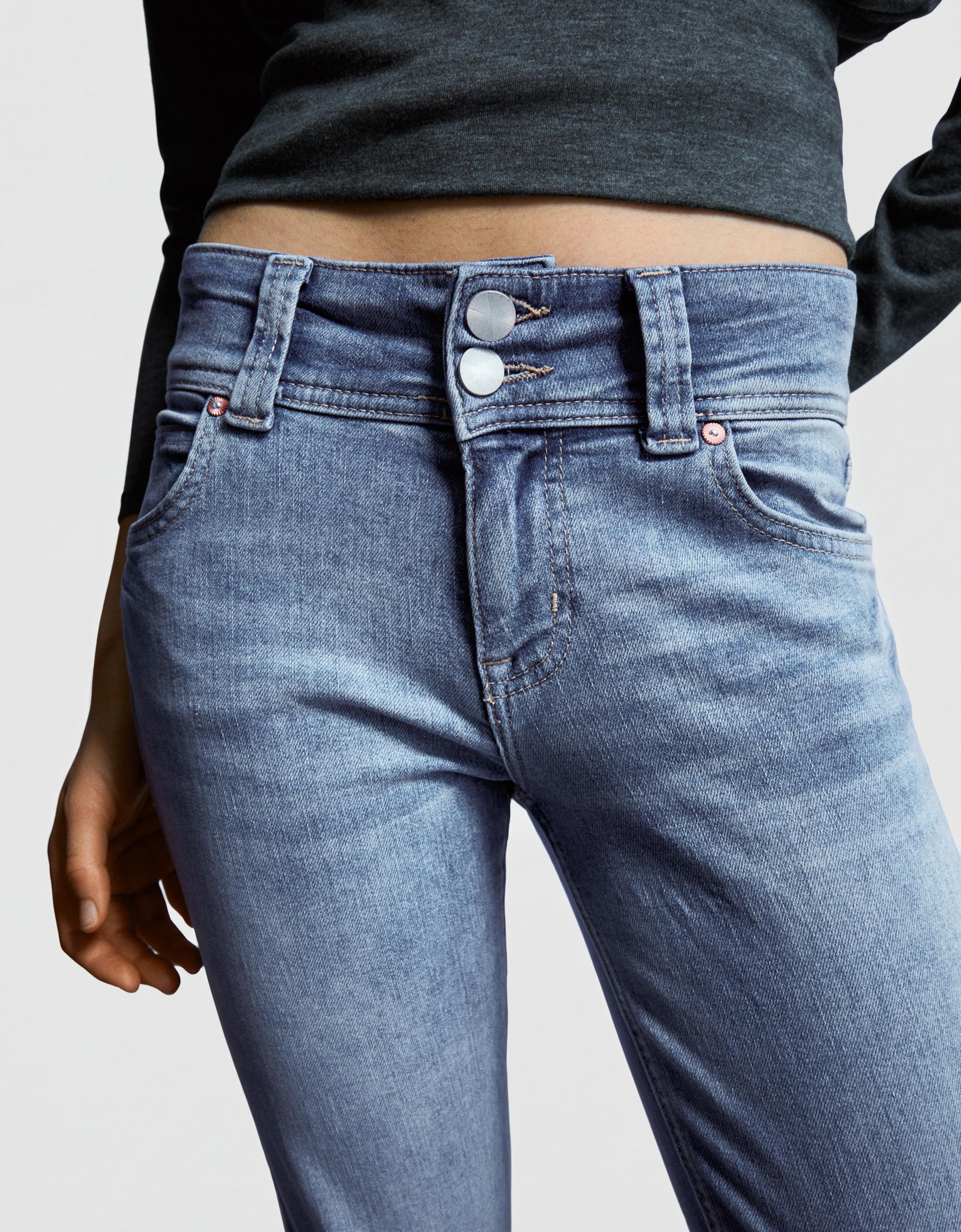 Low-rise boot-cut jeans — Light blue